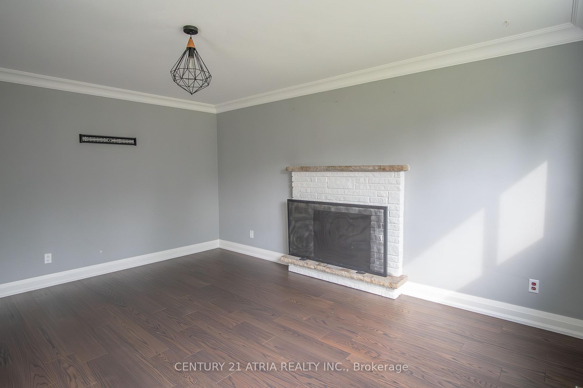 Photo 21 of 119 Milton Street, Etobicoke, Stonegate-Queensway — HOMEH