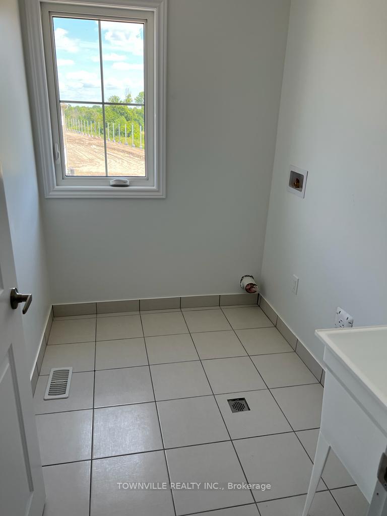 Photo 5 of 18 Lincoln Drive, Belleville, Belleville Ward — HOMEH