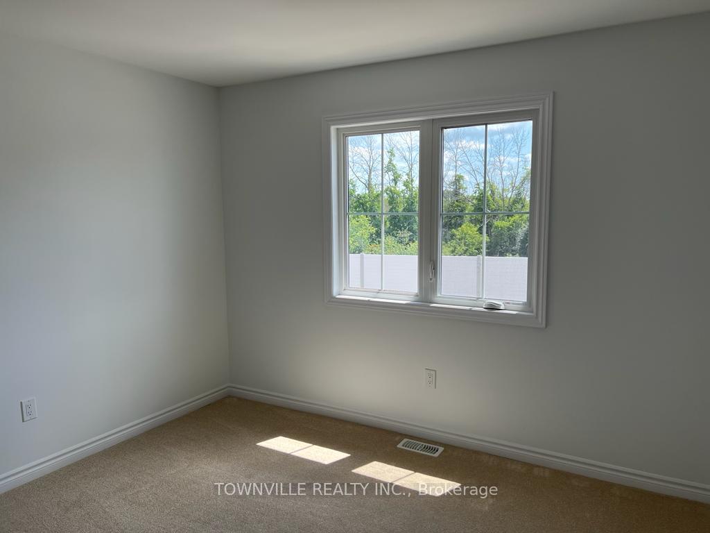 Photo 11 of 18 Lincoln Drive, Belleville, Belleville Ward — HOMEH