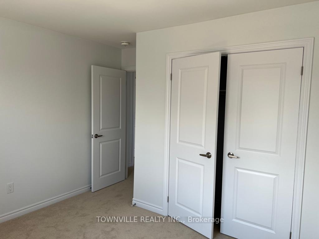 Photo 12 of 18 Lincoln Drive, Belleville, Belleville Ward — HOMEH