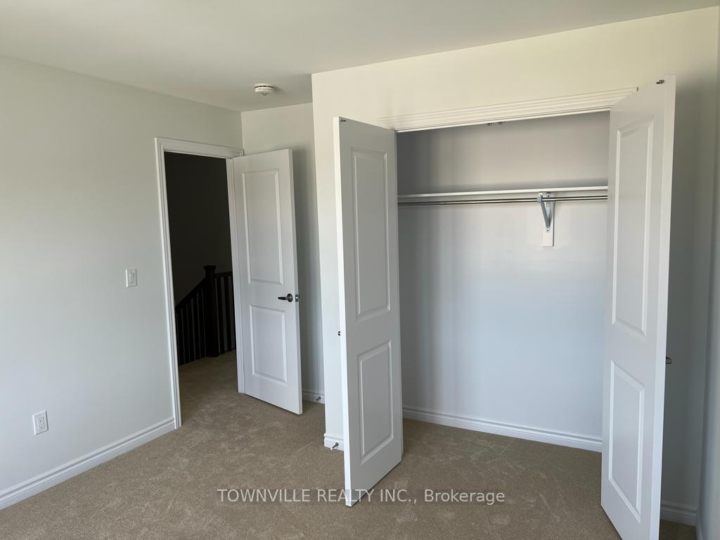 Photo 14 of 18 Lincoln Drive, Belleville, Belleville Ward — HOMEH