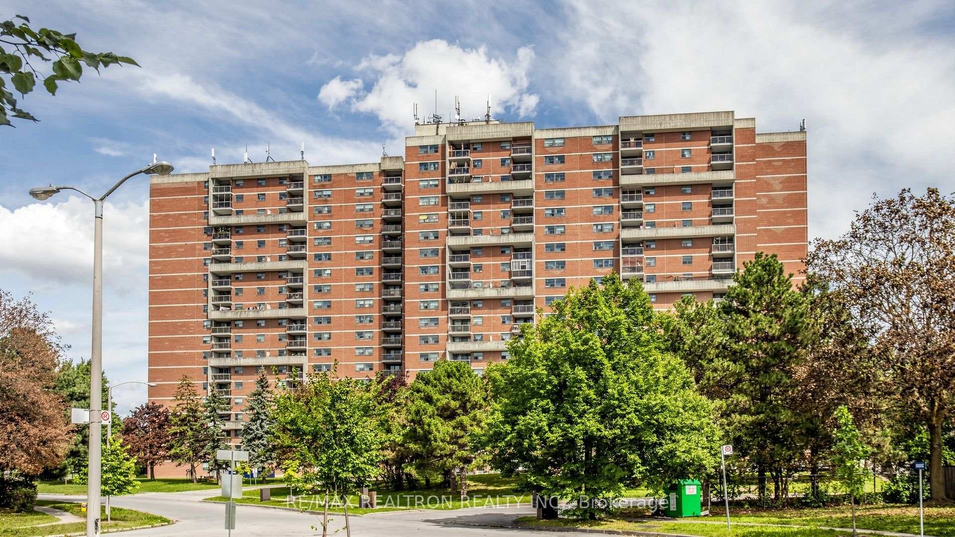 Photo 3 of Unit 1215, 100 Wingarden Court, Scarborough, Malvern — HOMEH