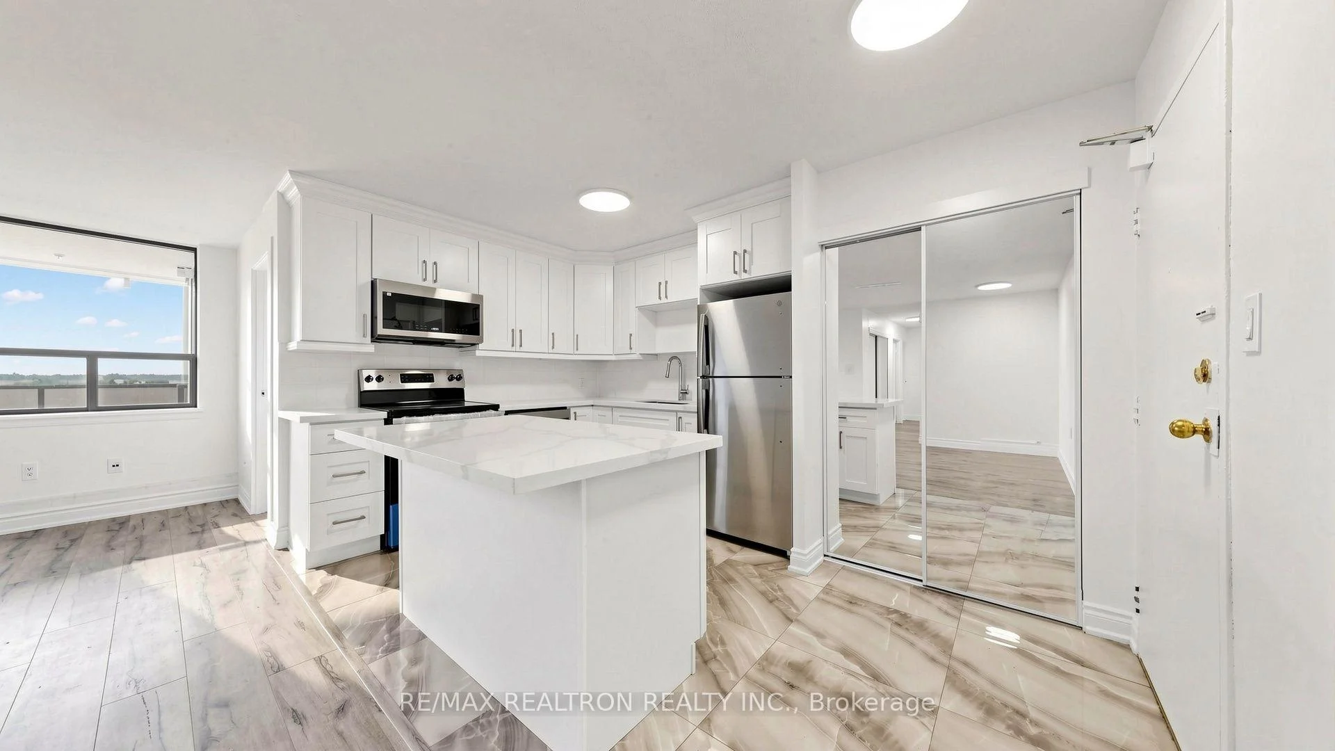 Photo 4 of Unit 1215, 100 Wingarden Court, Scarborough, Malvern — HOMEH