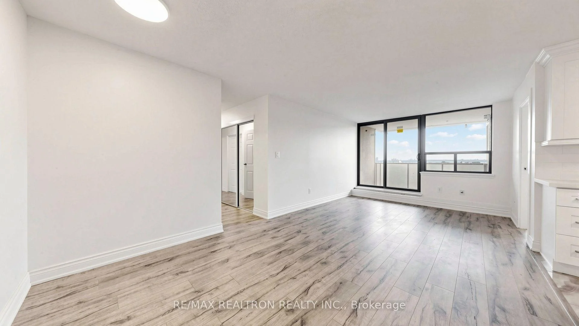 Photo 13 of Unit 1215, 100 Wingarden Court, Scarborough, Malvern — HOMEH