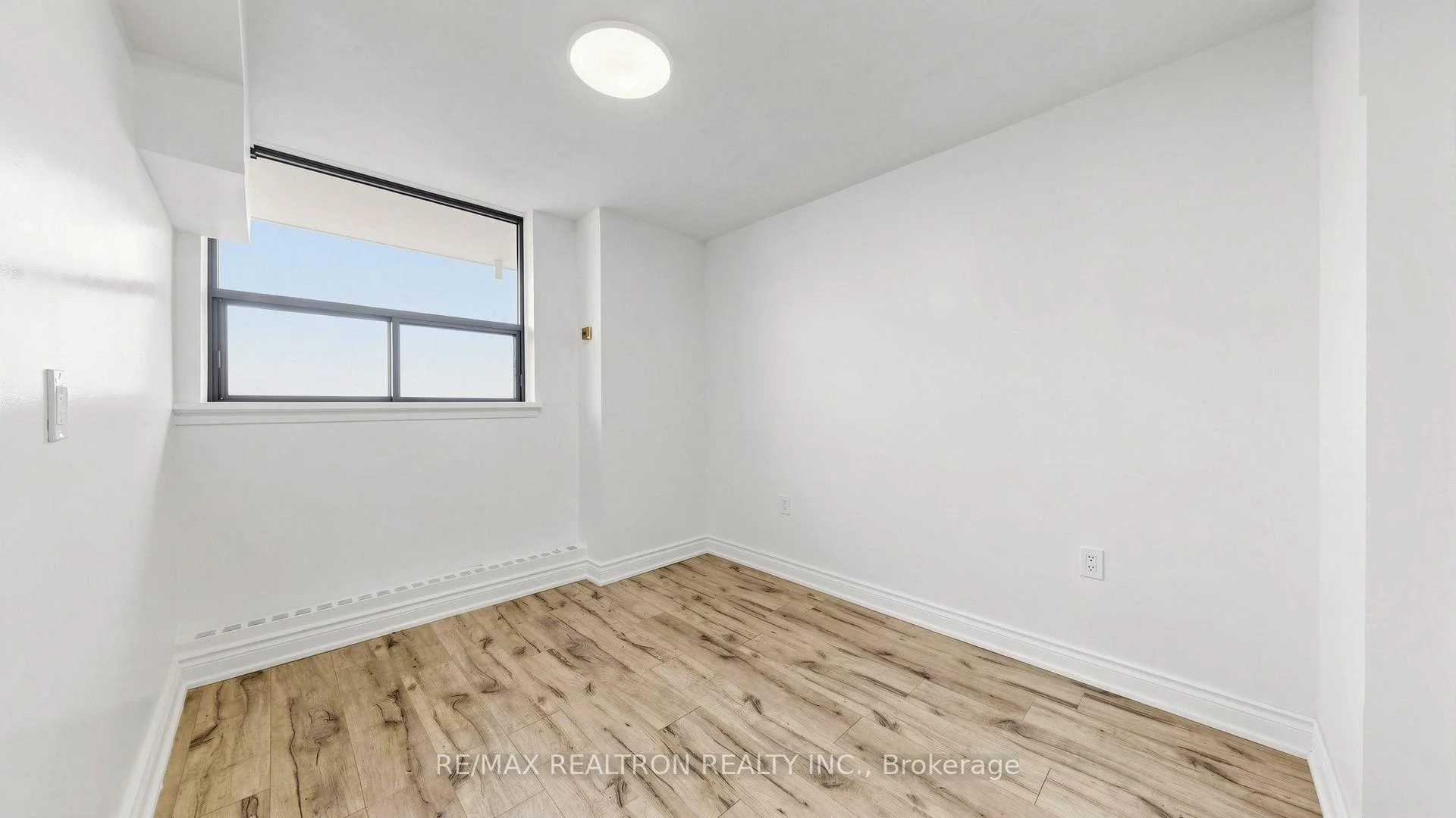 Photo 31 of Unit 1215, 100 Wingarden Court, Scarborough, Malvern — HOMEH