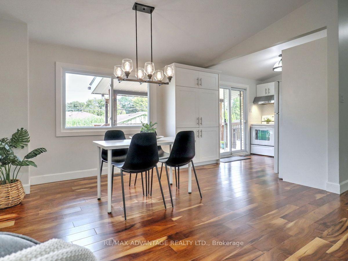 Photo 13 of 98 Goldwick Crescent, London, East D — HOMEH