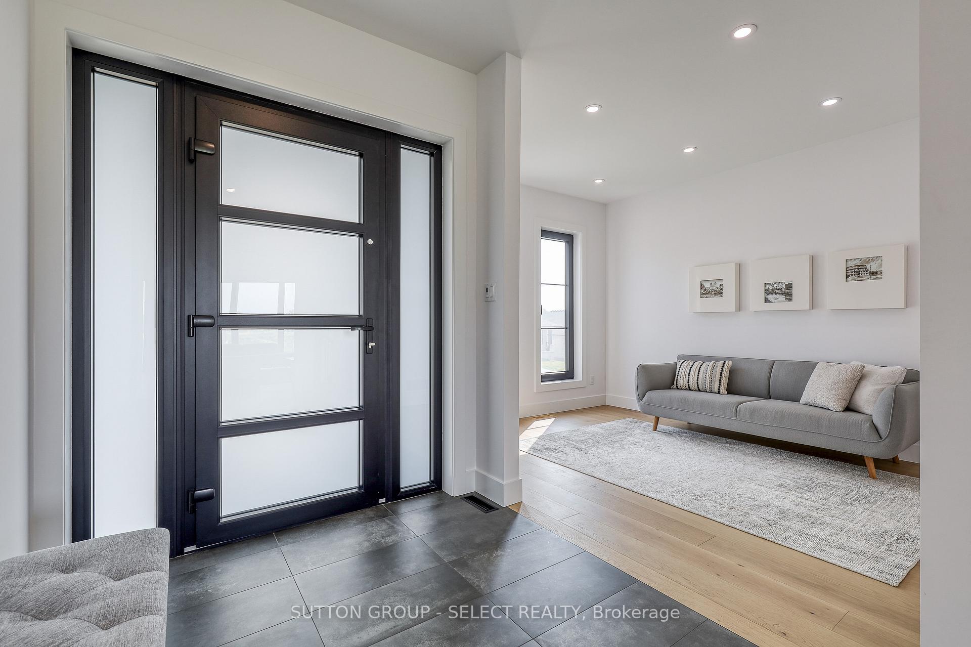 Photo 4 of 61 Crestview Drive, Middlesex Centre, Kilworth — HOMEH