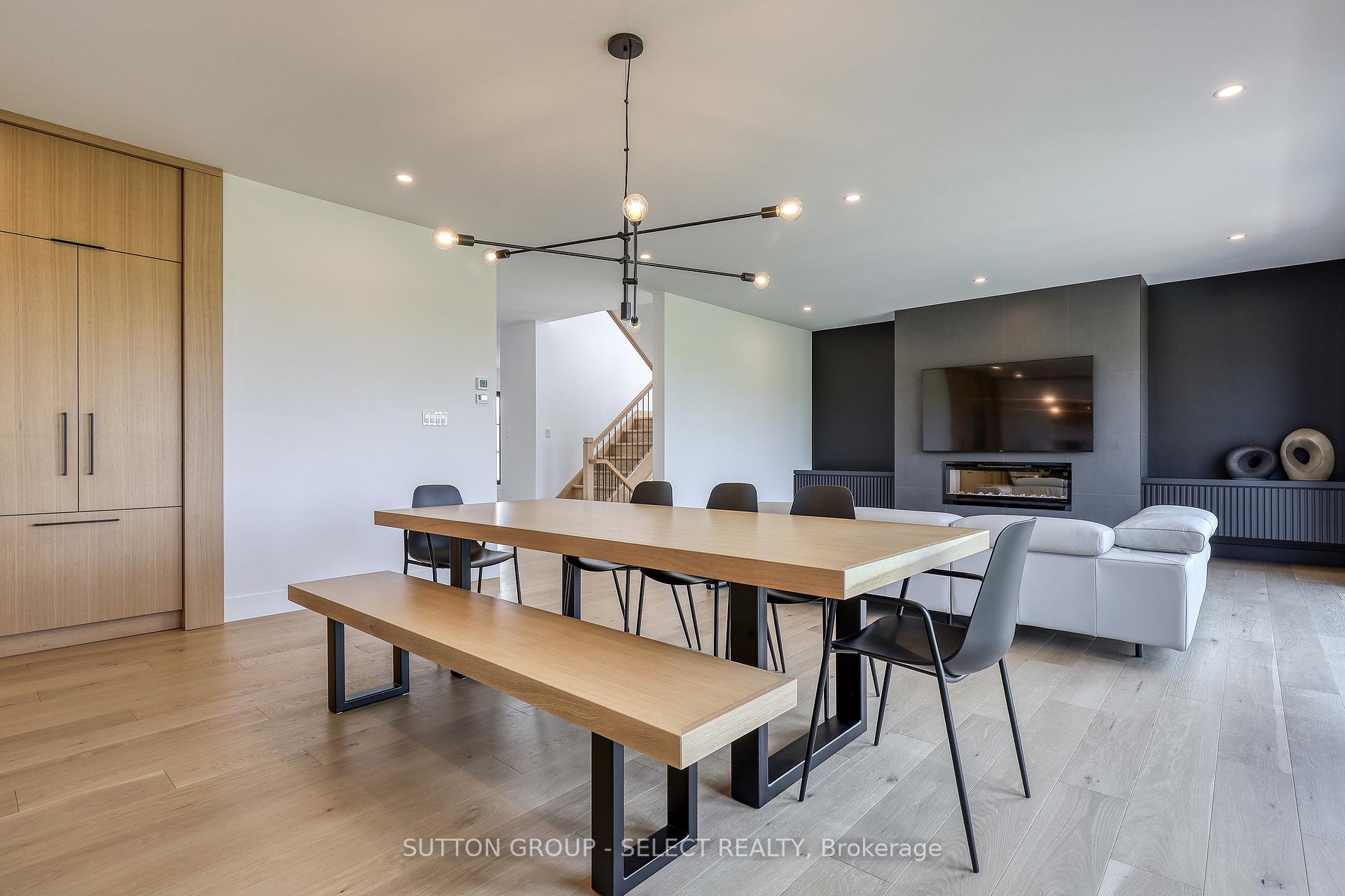 Photo 13 of 61 Crestview Drive, Middlesex Centre, Kilworth — HOMEH