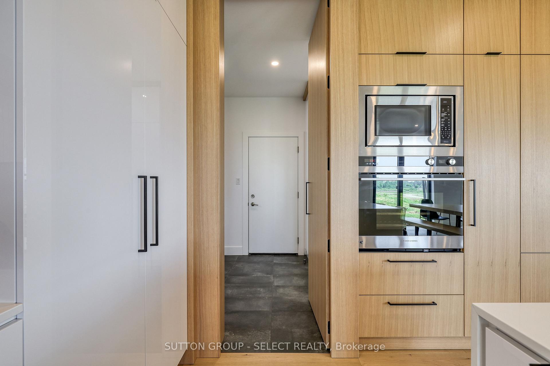 Photo 23 of 61 Crestview Drive, Middlesex Centre, Kilworth — HOMEH