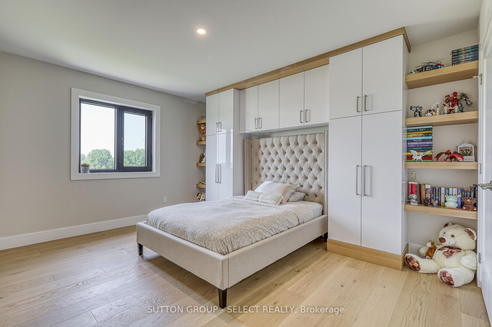 Photo 32 of 61 Crestview Drive, Middlesex Centre, Kilworth — HOMEH