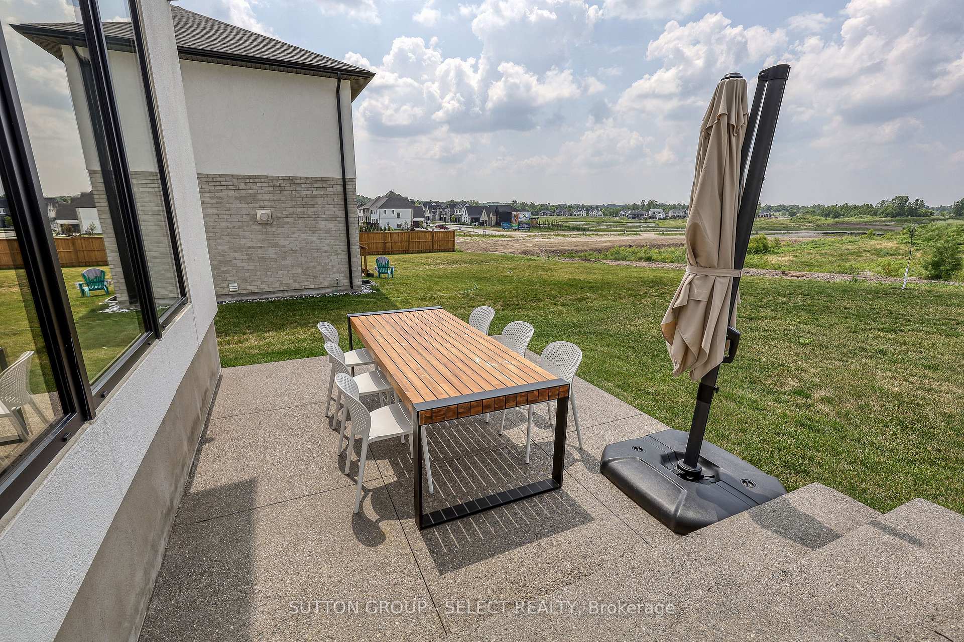 Photo 44 of 61 Crestview Drive, Middlesex Centre, Kilworth — HOMEH