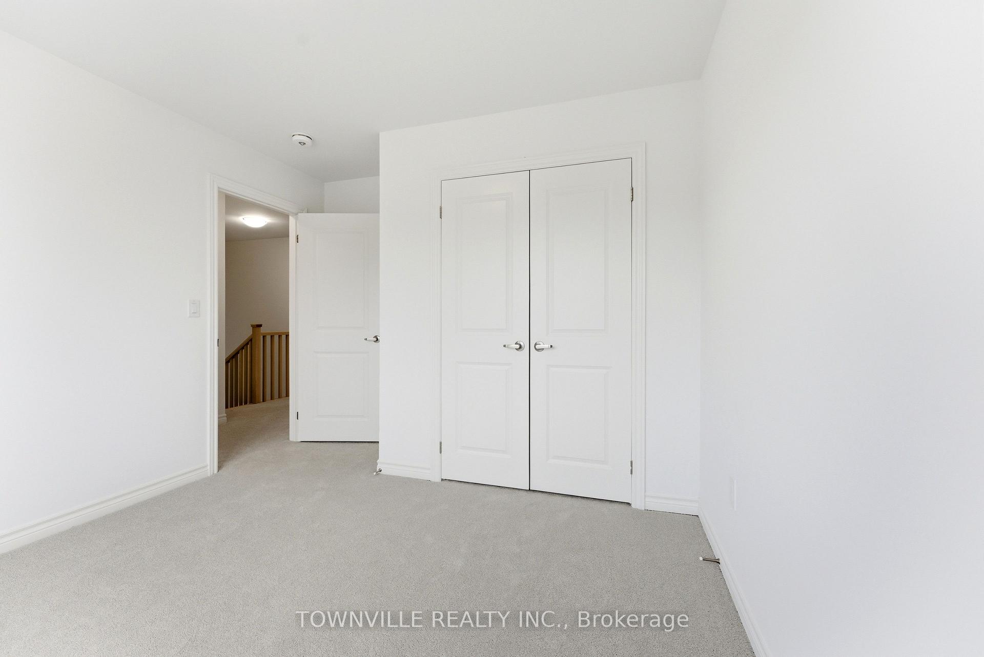Photo 15 of 10 Bradden Crescent, Belleville, Belleville Ward — HOMEH