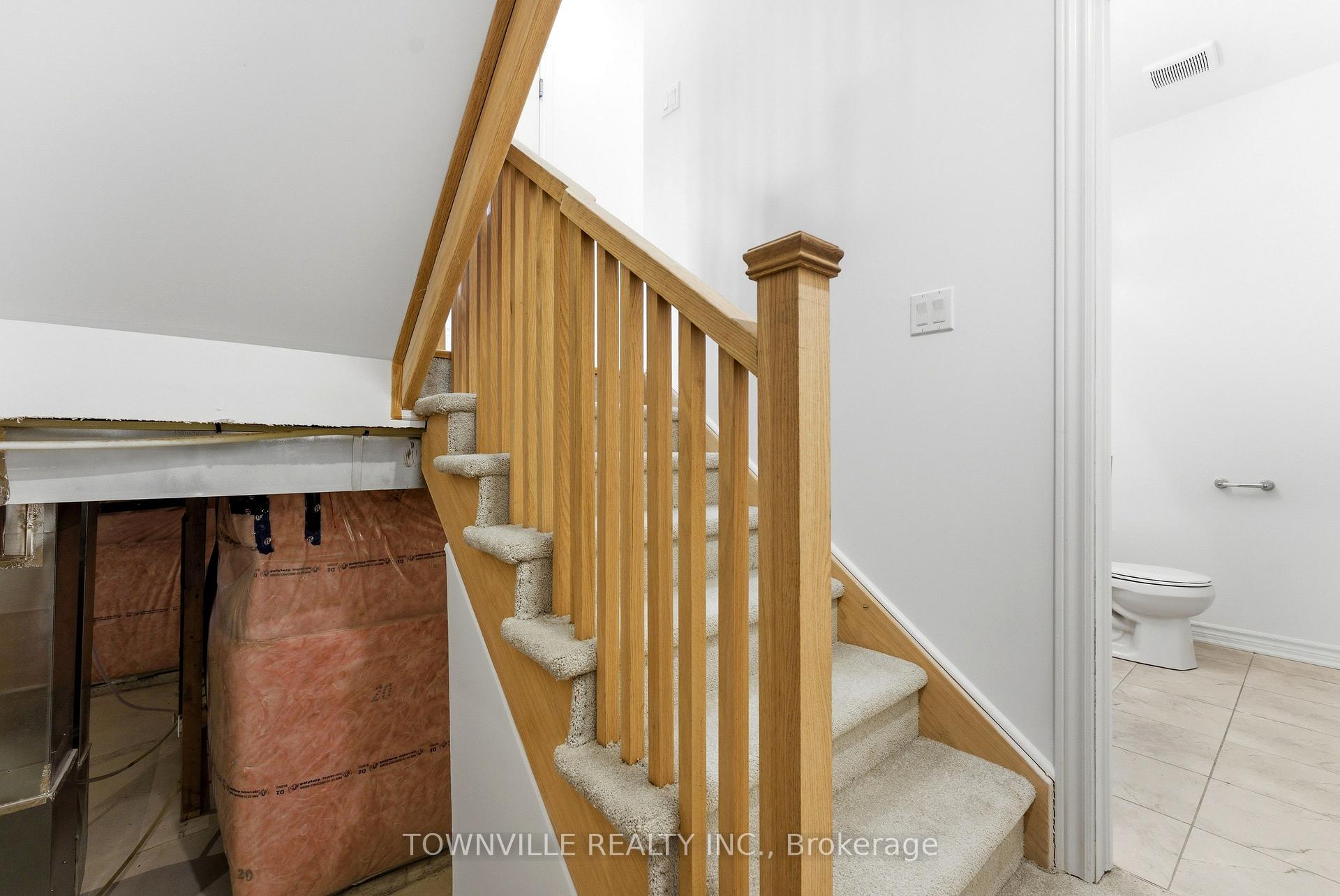 Photo 27 of 10 Bradden Crescent, Belleville, Belleville Ward — HOMEH