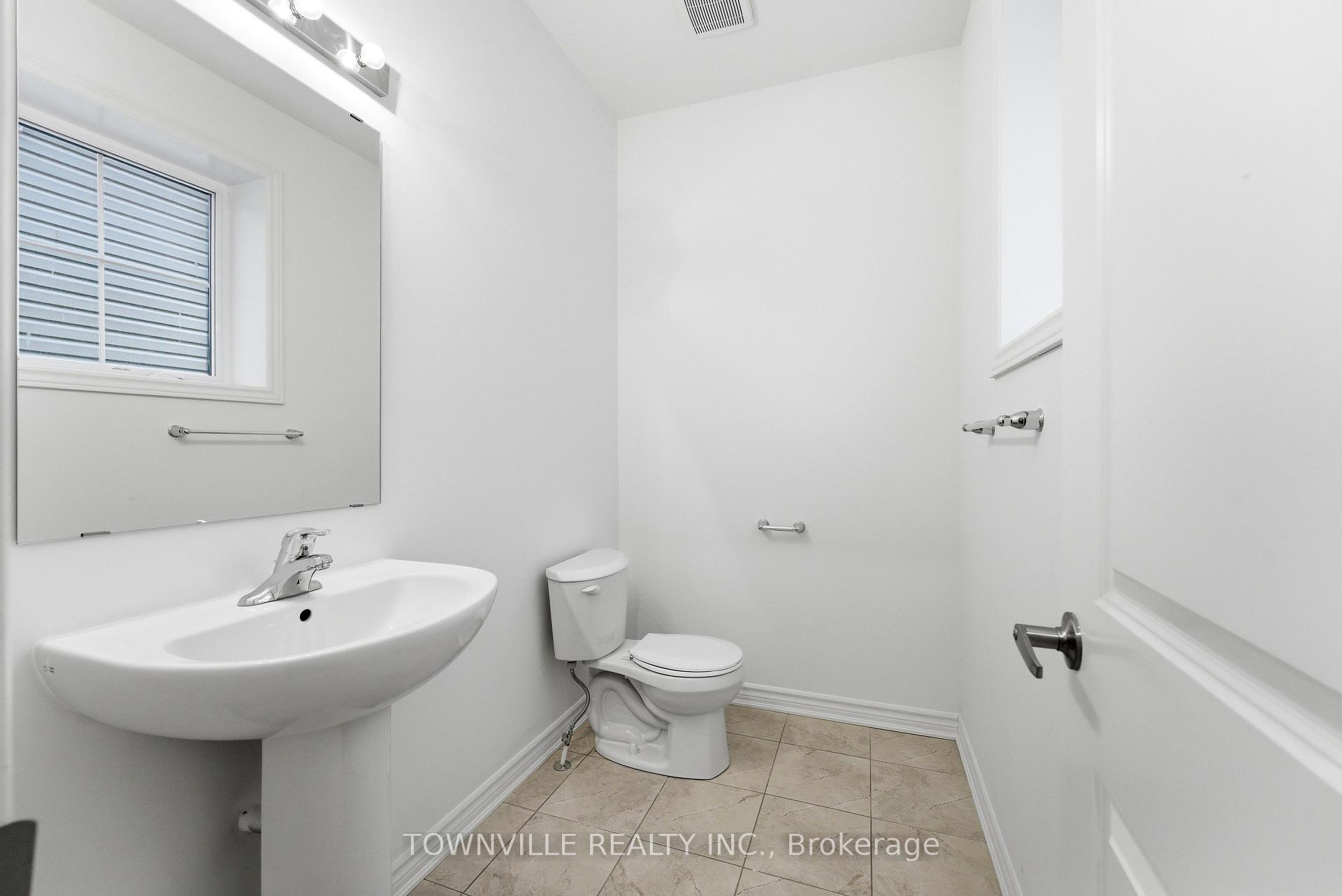 Photo 28 of 10 Bradden Crescent, Belleville, Belleville Ward — HOMEH