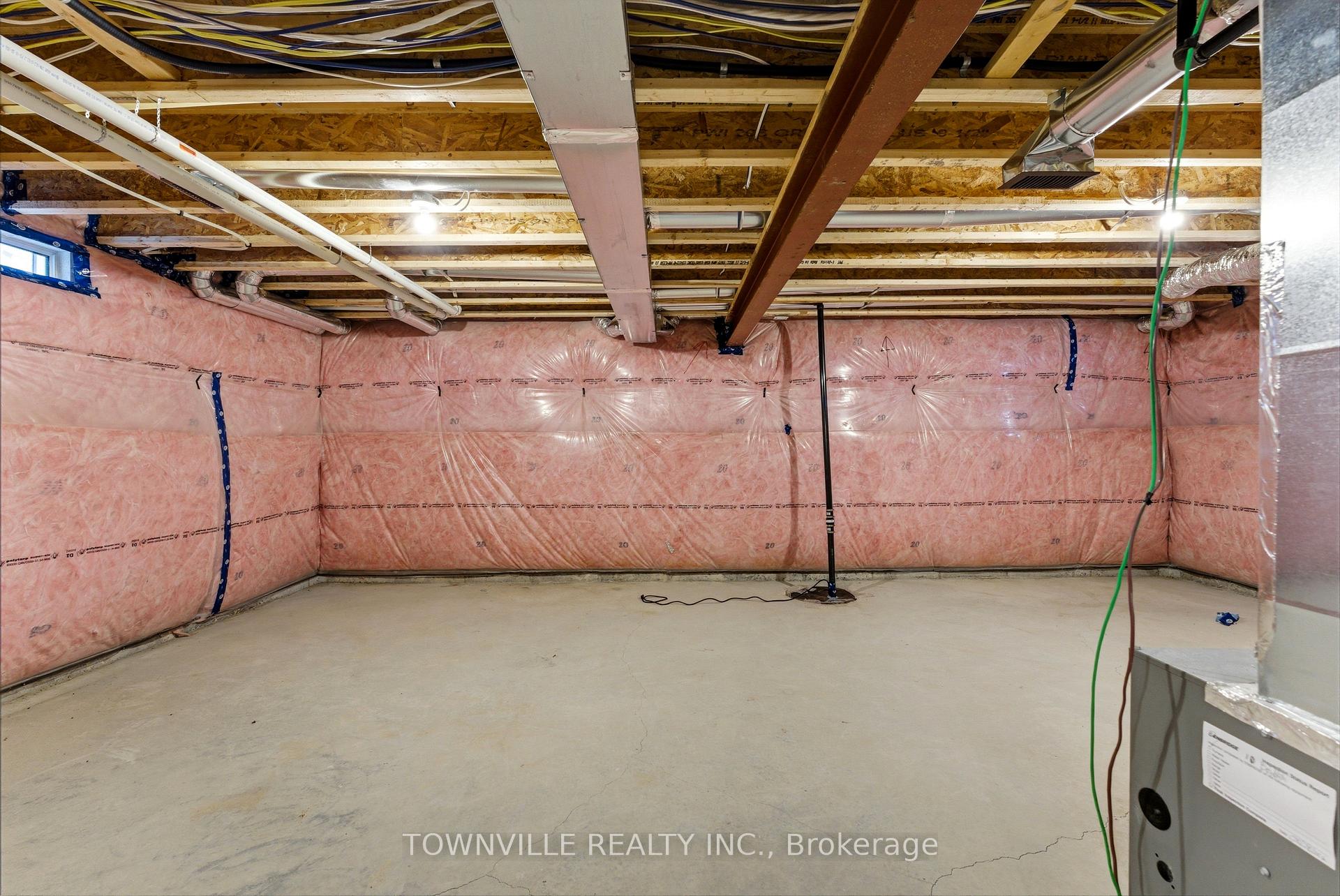 Photo 29 of 10 Bradden Crescent, Belleville, Belleville Ward — HOMEH