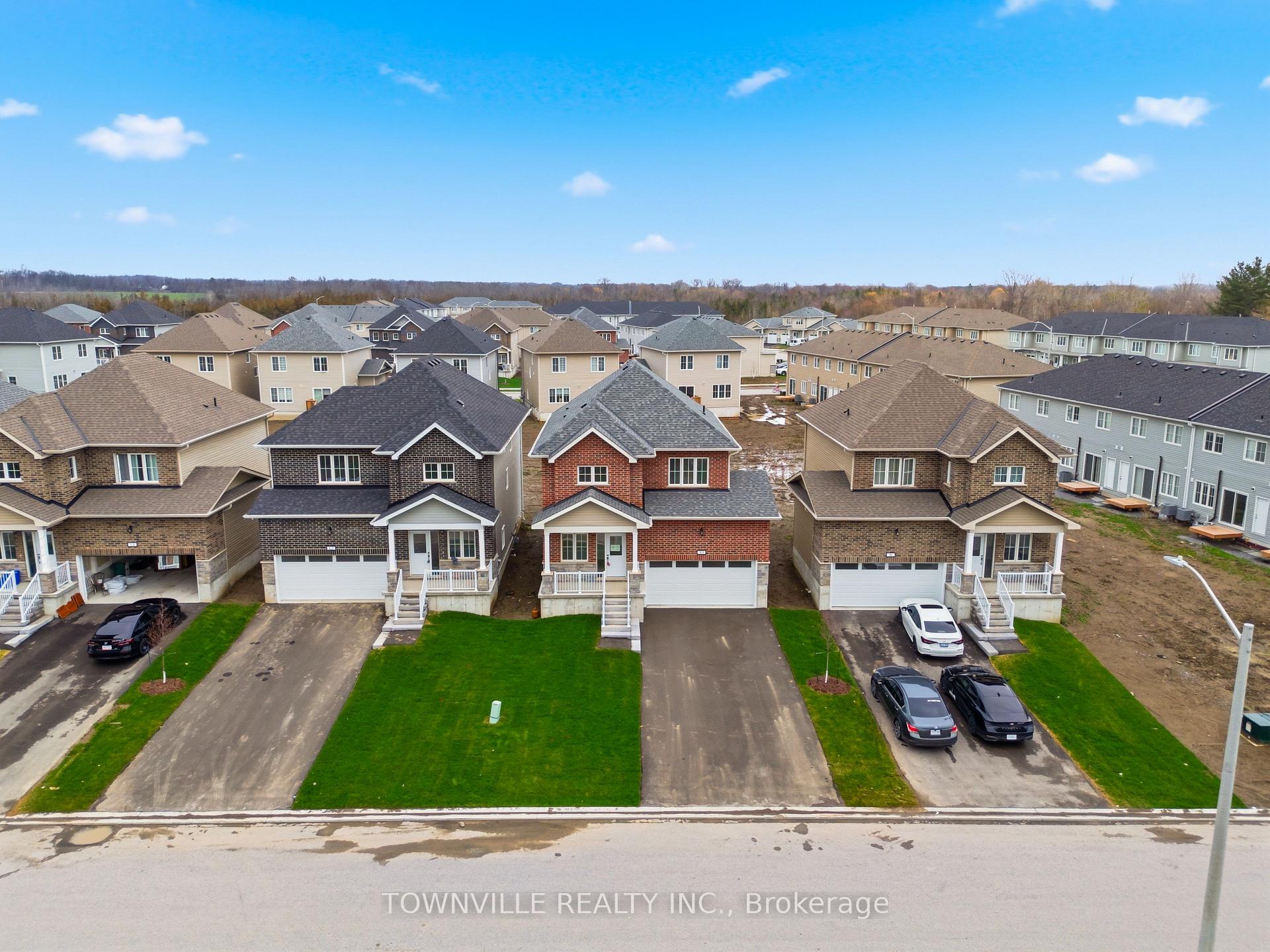 Photo 33 of 10 Bradden Crescent, Belleville, Belleville Ward — HOMEH