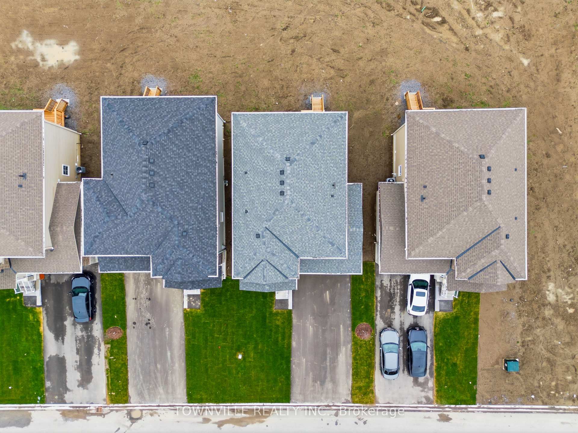 Photo 37 of 10 Bradden Crescent, Belleville, Belleville Ward — HOMEH