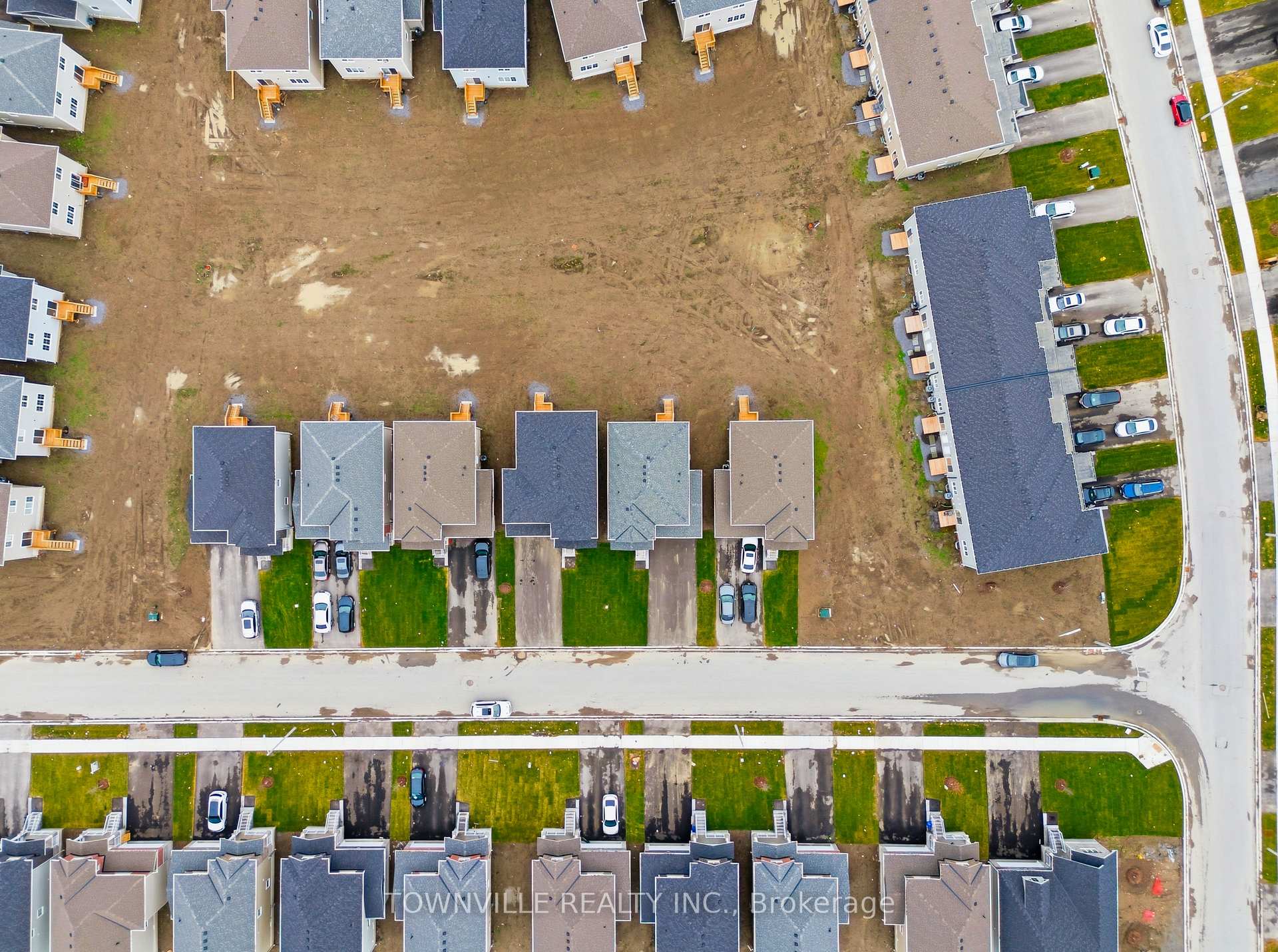 Photo 38 of 10 Bradden Crescent, Belleville, Belleville Ward — HOMEH