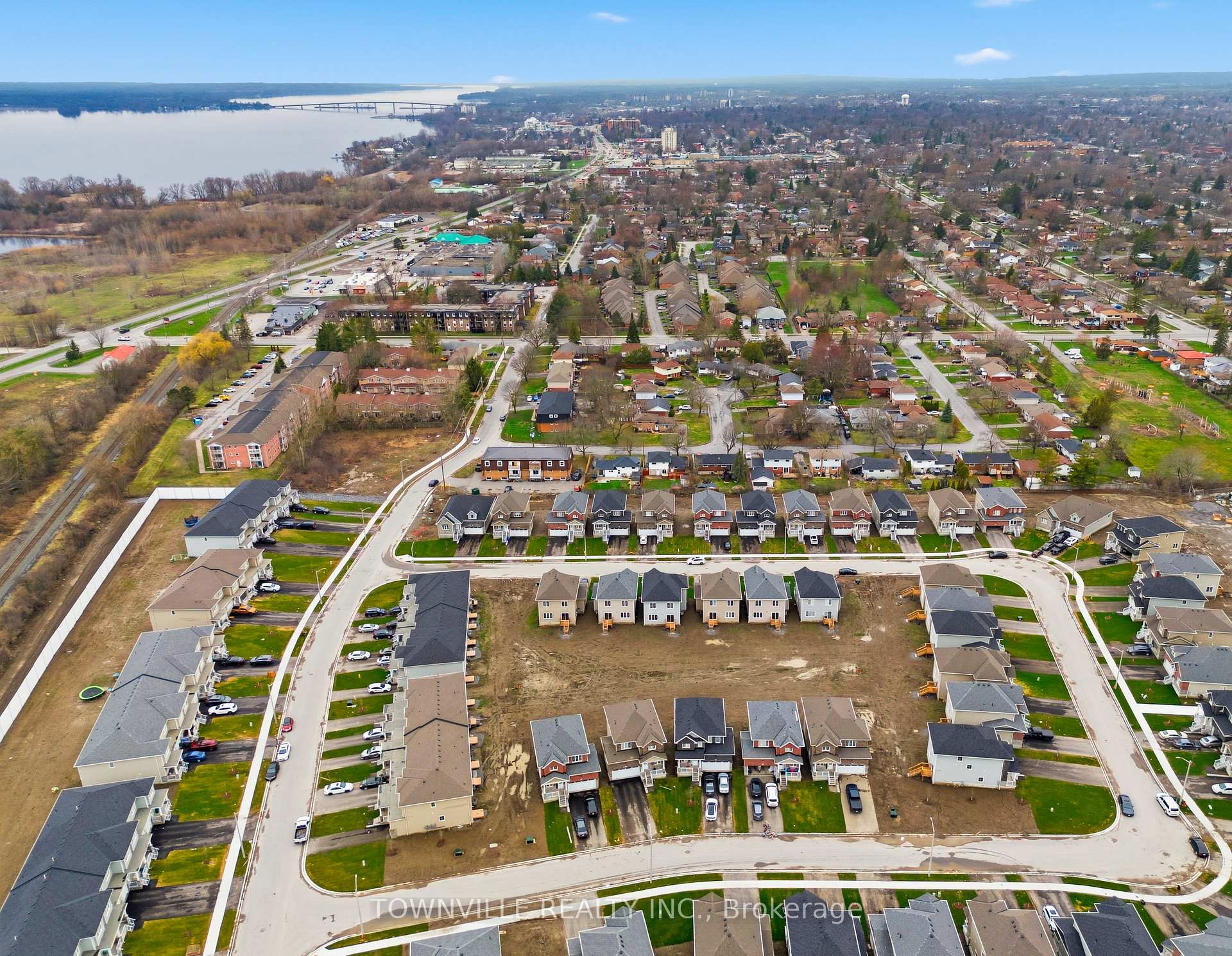 Photo 39 of 10 Bradden Crescent, Belleville, Belleville Ward — HOMEH