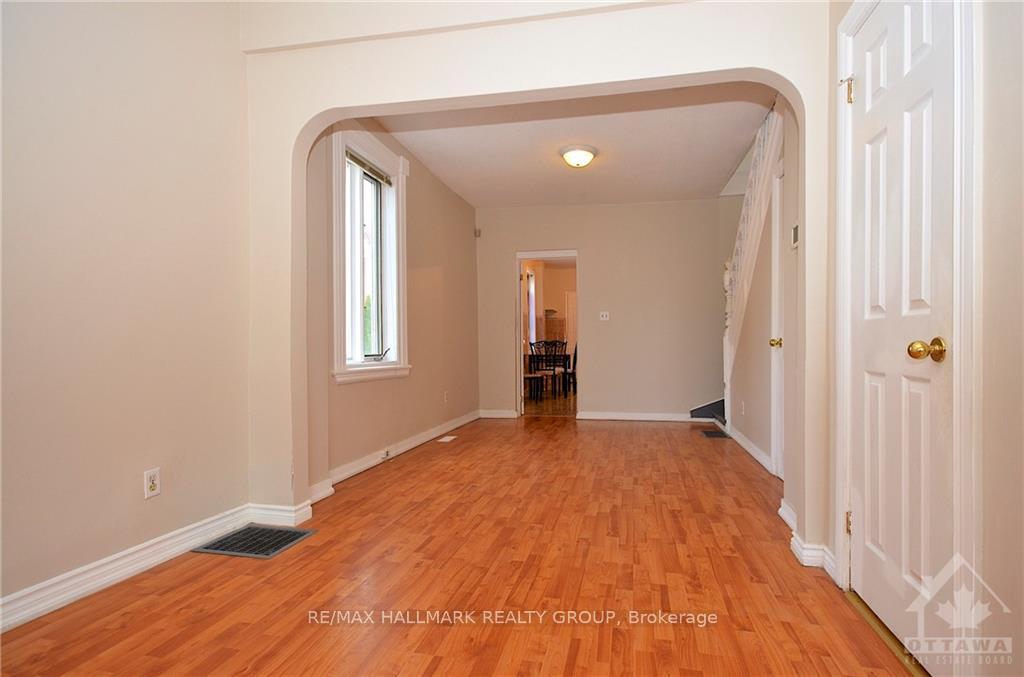 Photo 16 of 205 Rochester Street, Ottawa, West Centre Town — HOMEH