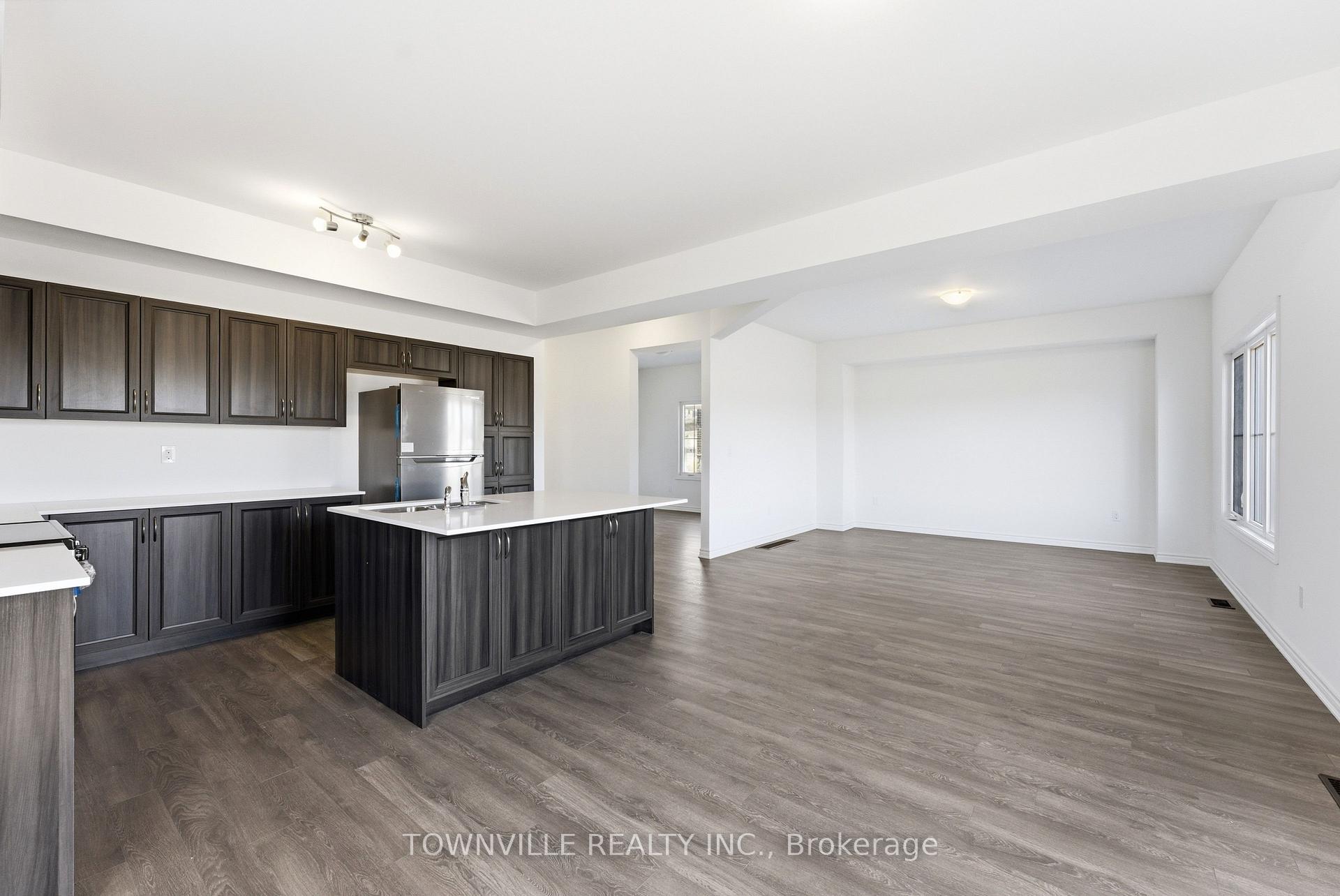 Photo 15 of 31 Bradden Crescent, Belleville, Belleville Ward — HOMEH