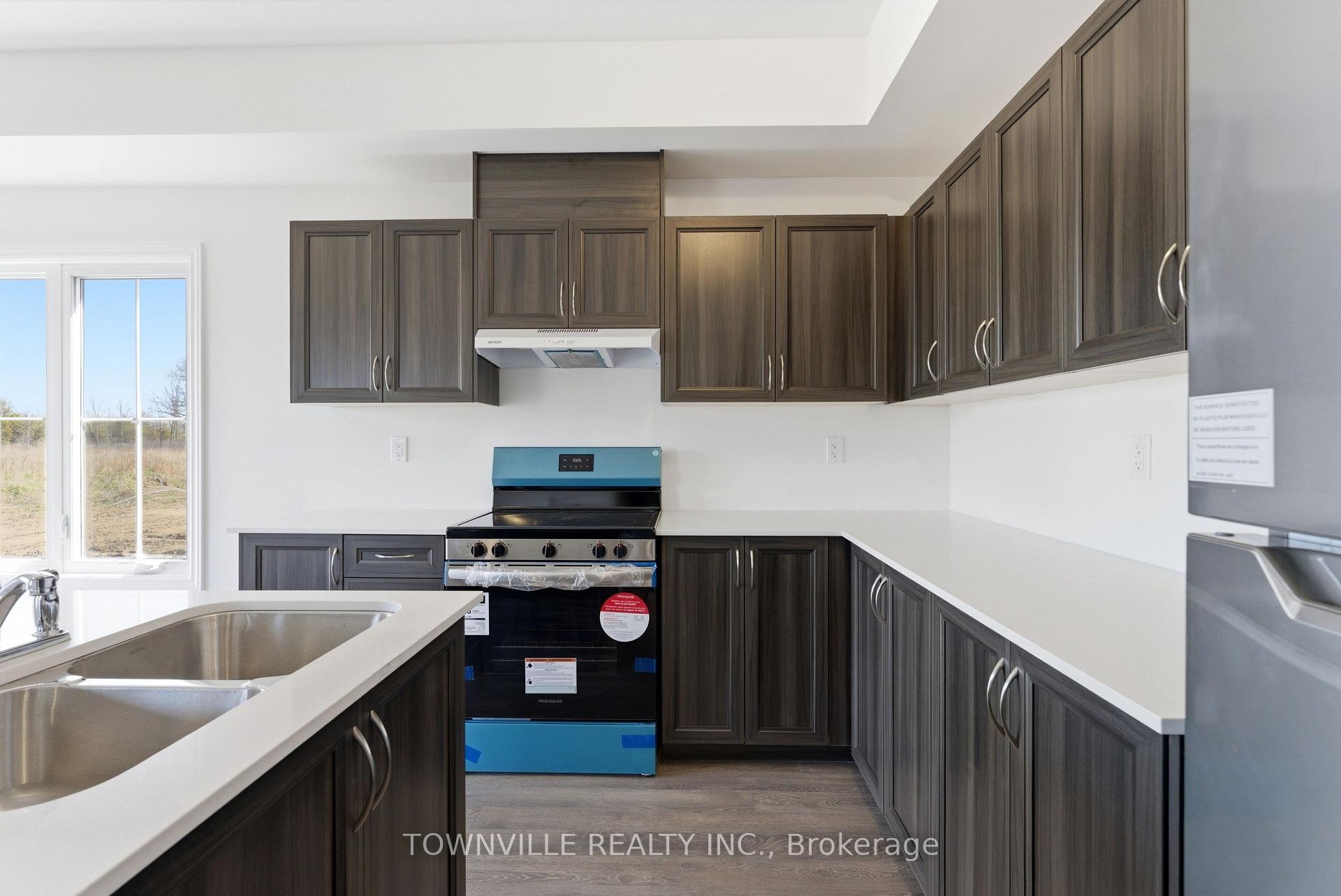 Photo 17 of 31 Bradden Crescent, Belleville, Belleville Ward — HOMEH