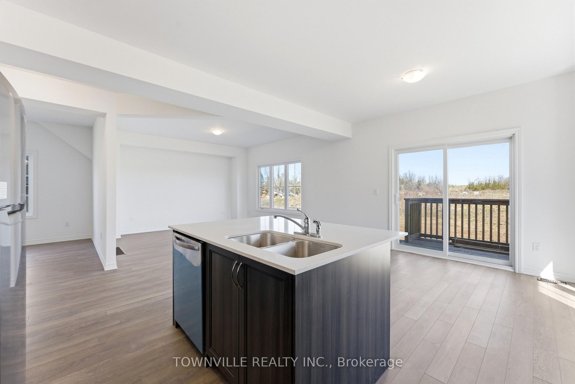 Photo 18 of 31 Bradden Crescent, Belleville, Belleville Ward — HOMEH