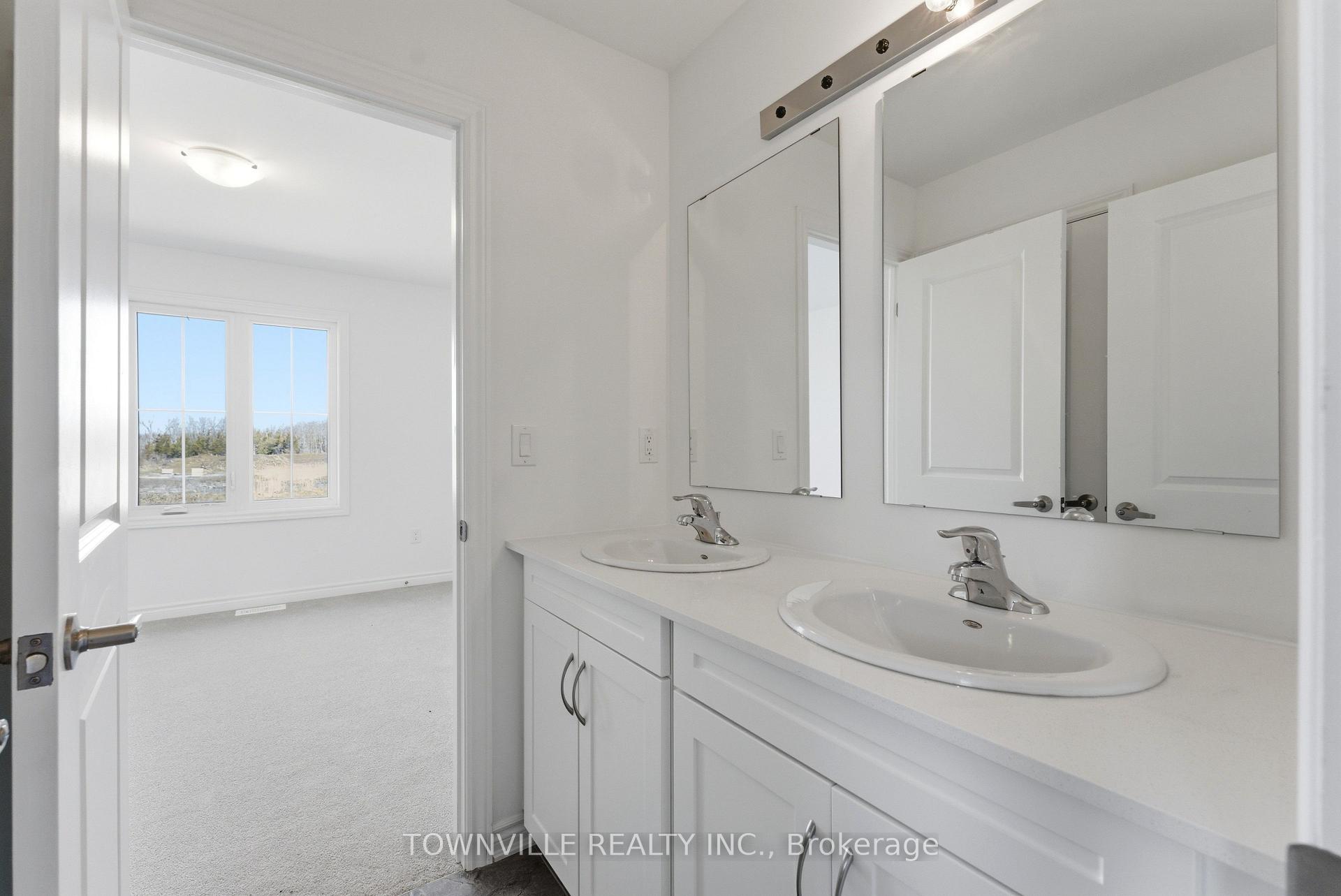 Photo 26 of 31 Bradden Crescent, Belleville, Belleville Ward — HOMEH