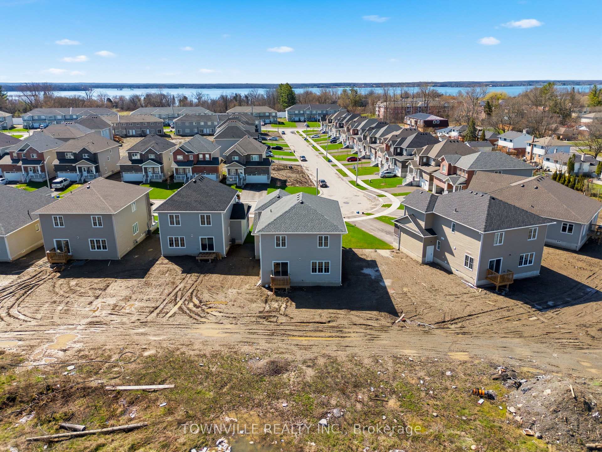 Photo 44 of 31 Bradden Crescent, Belleville, Belleville Ward — HOMEH