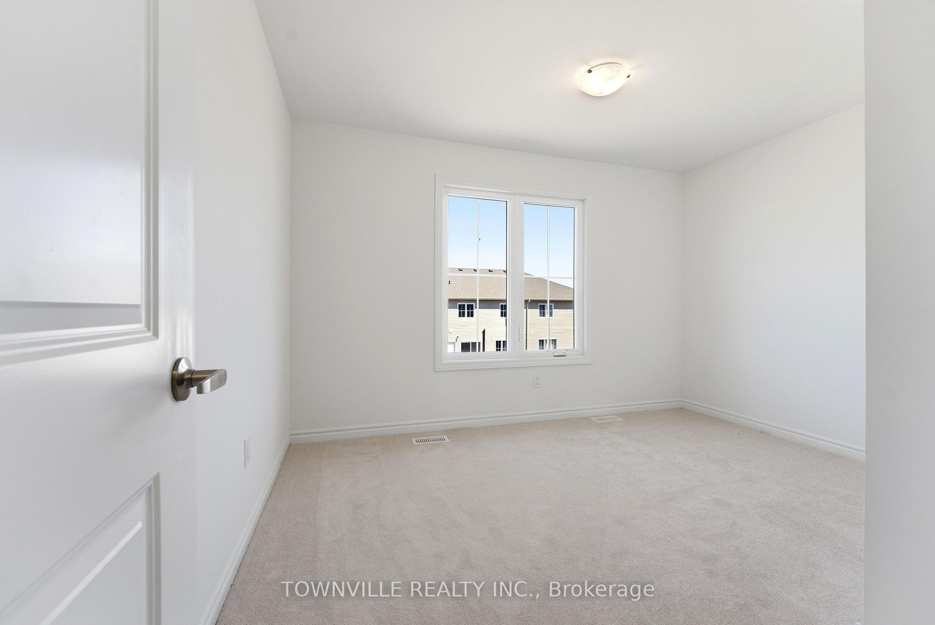 Photo 15 of 59 Bradden Crescent, Belleville, Belleville Ward — HOMEH