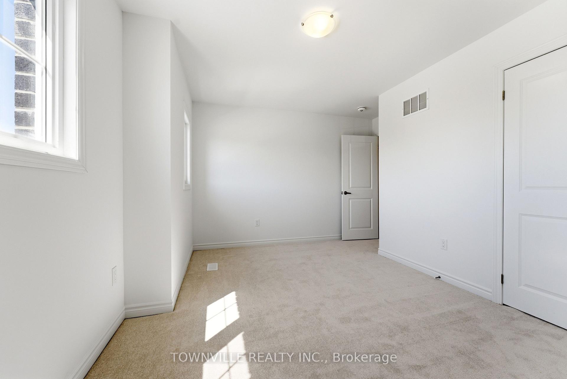Photo 25 of 59 Bradden Crescent, Belleville, Belleville Ward — HOMEH