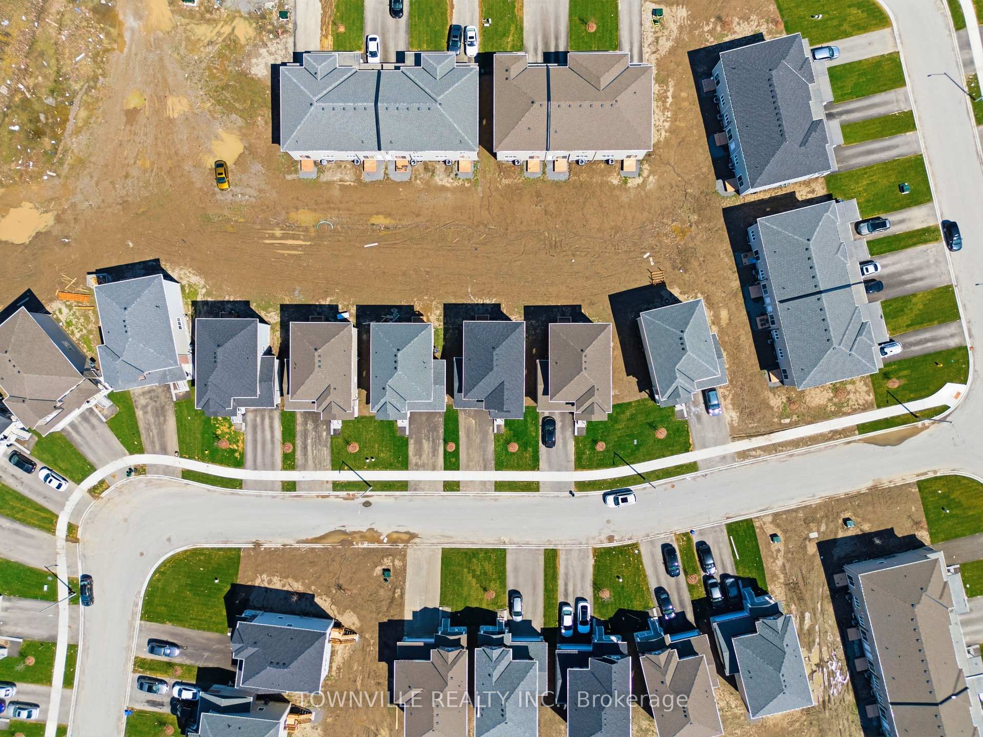 Photo 33 of 59 Bradden Crescent, Belleville, Belleville Ward — HOMEH