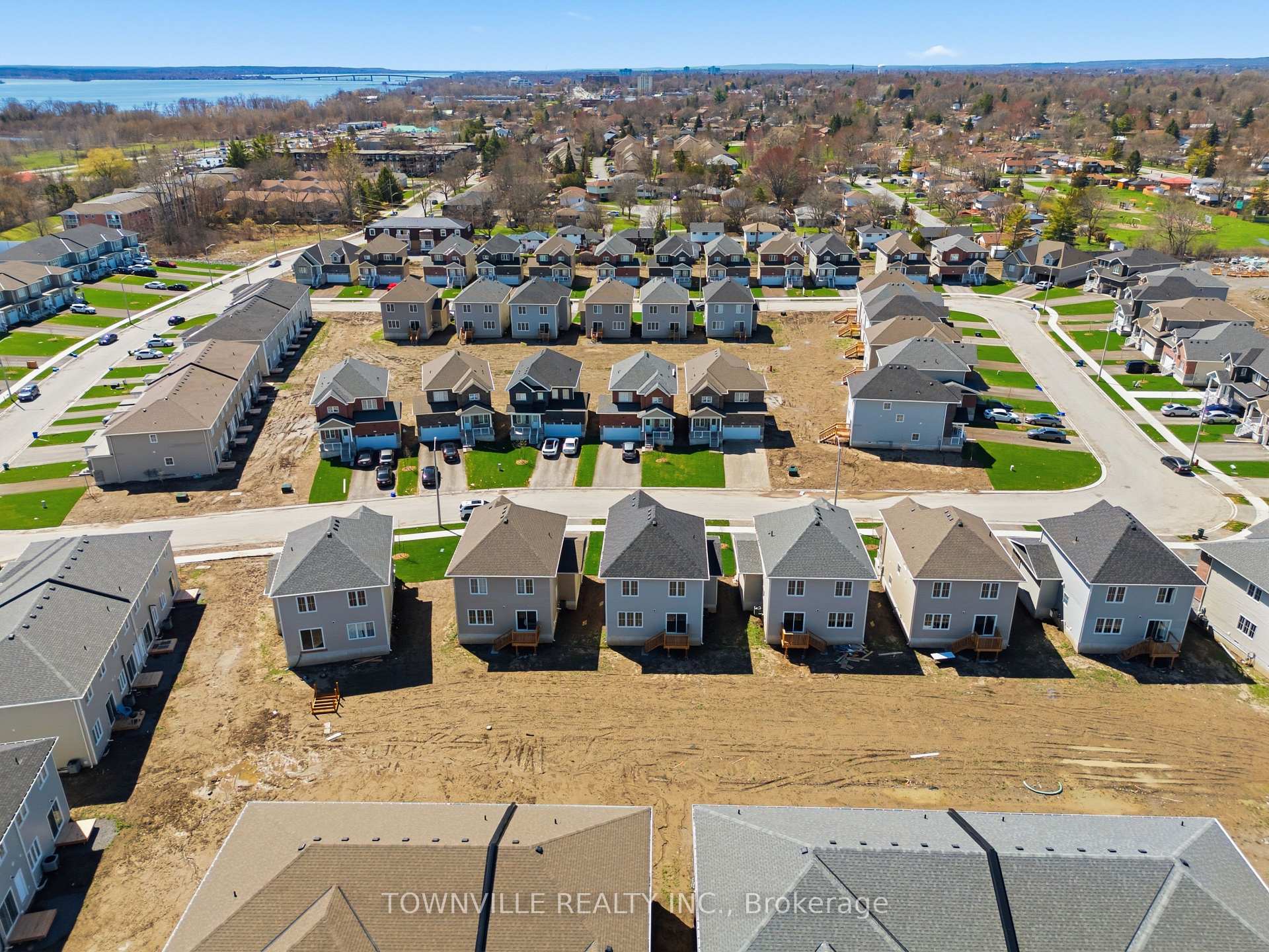 Photo 36 of 59 Bradden Crescent, Belleville, Belleville Ward — HOMEH