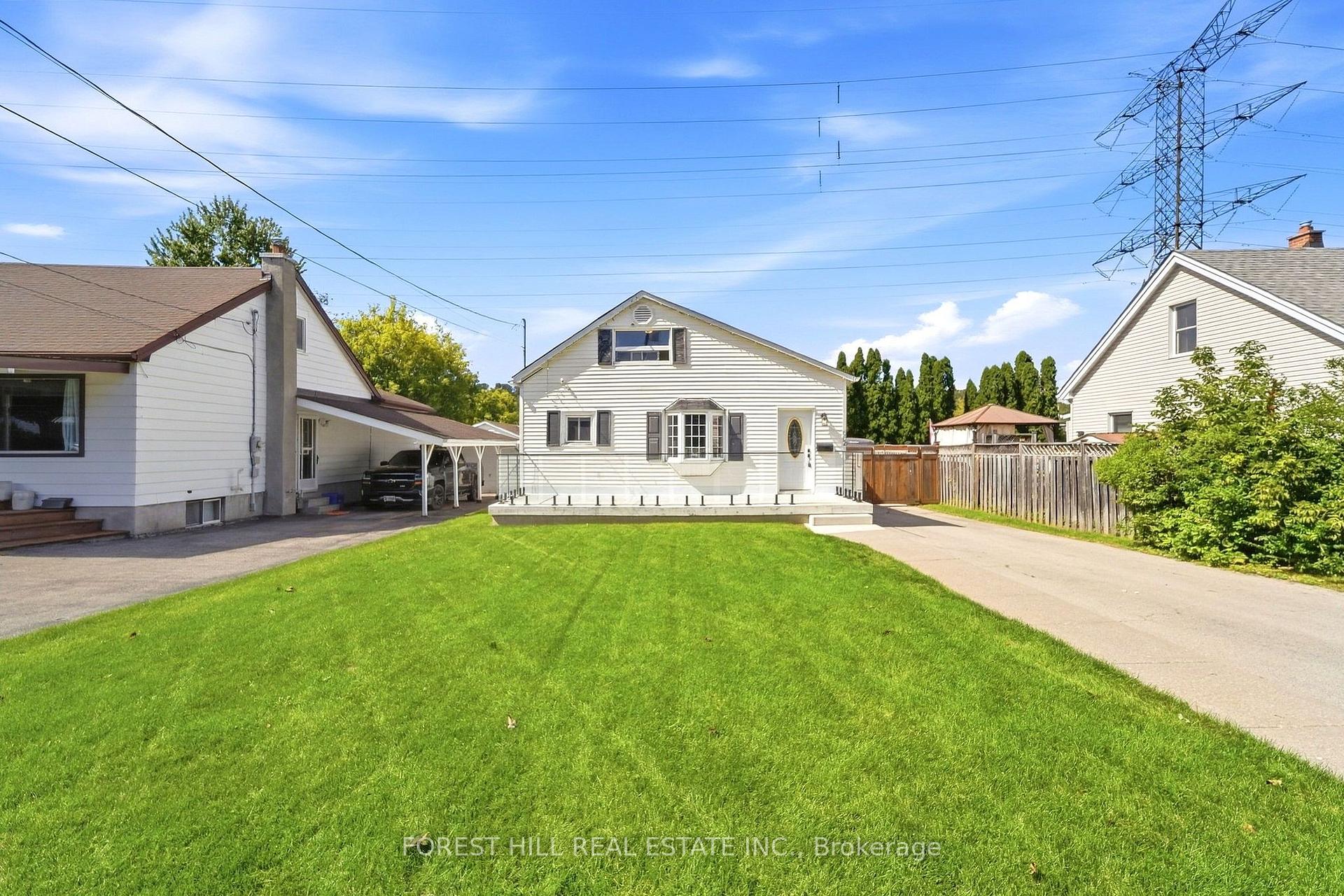 Photo of 662 Cochrane Road