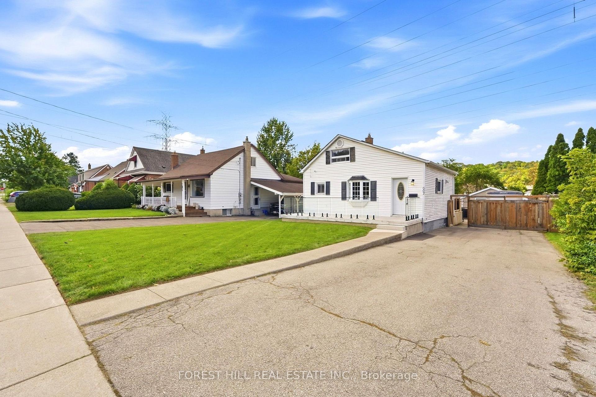 Photo 3 of 662 Cochrane Road, Hamilton, Rosedale — HOMEH