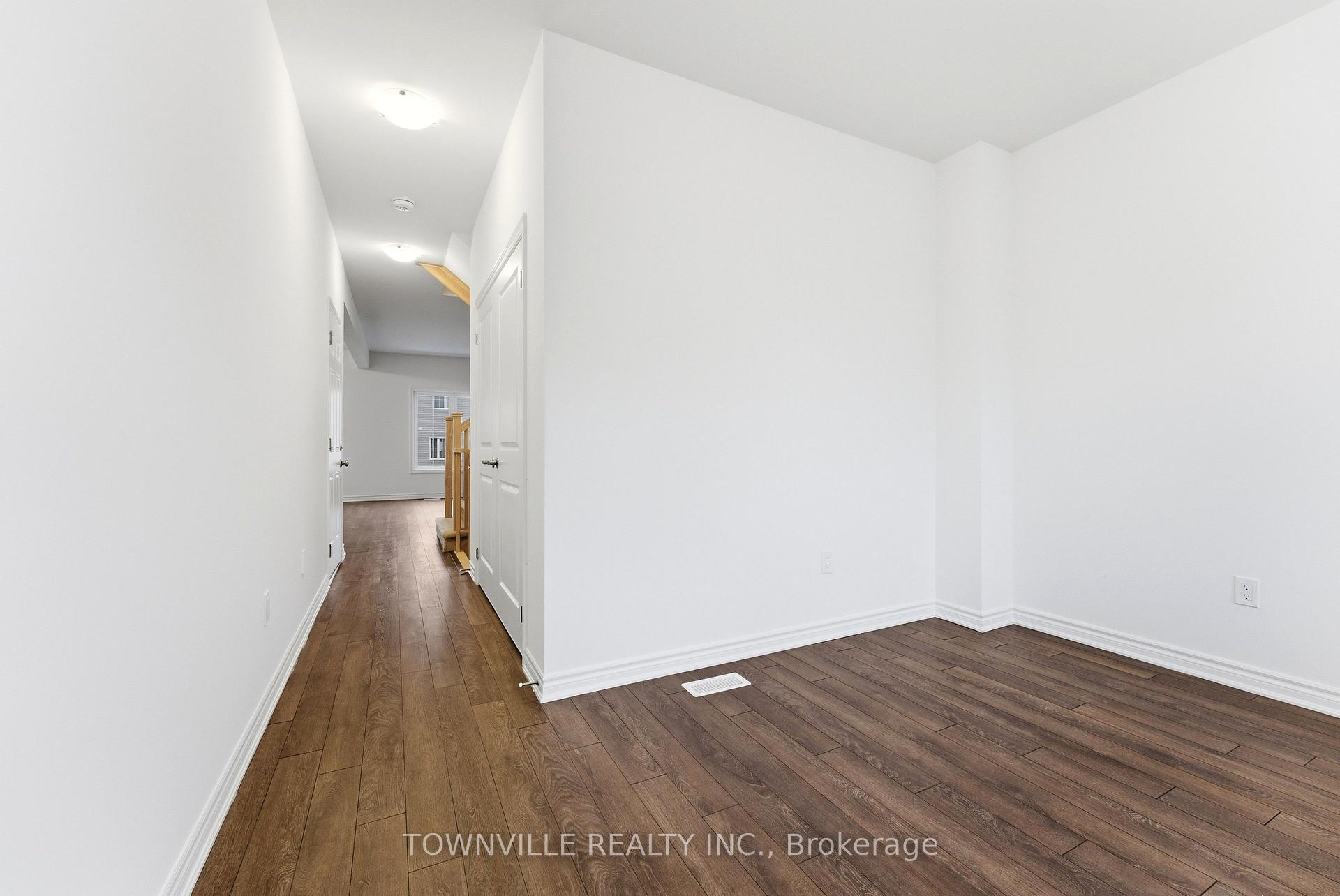 Photo 6 of 55 Bradden Crescent, Belleville, Belleville Ward — HOMEH