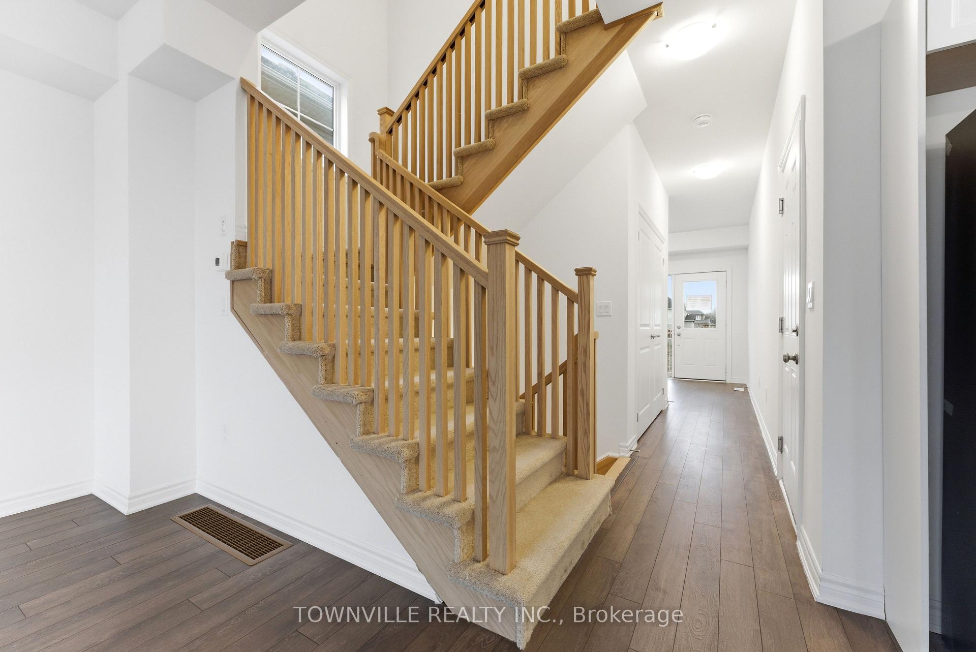Photo 7 of 55 Bradden Crescent, Belleville, Belleville Ward — HOMEH