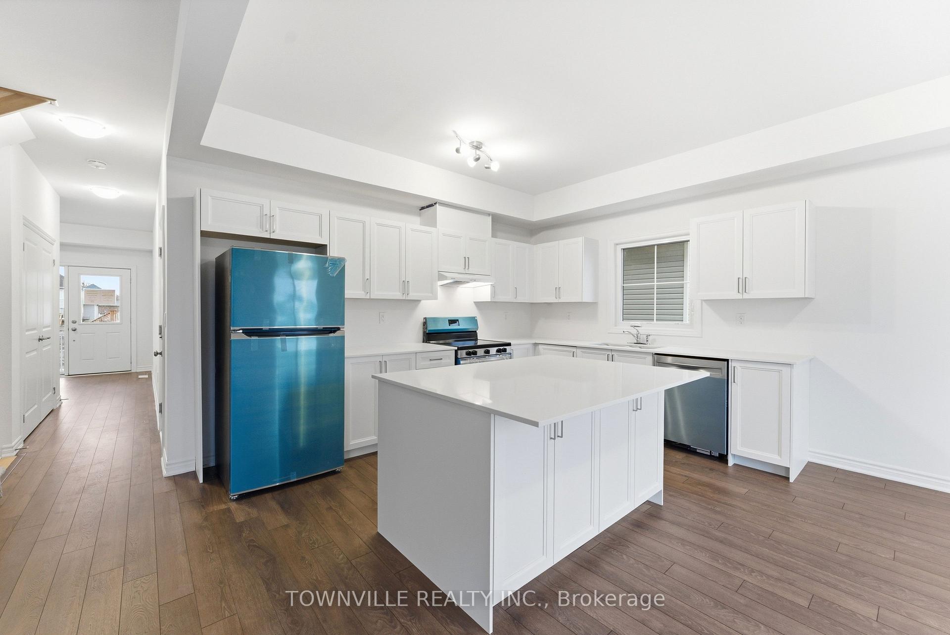 Photo 10 of 55 Bradden Crescent, Belleville, Belleville Ward — HOMEH