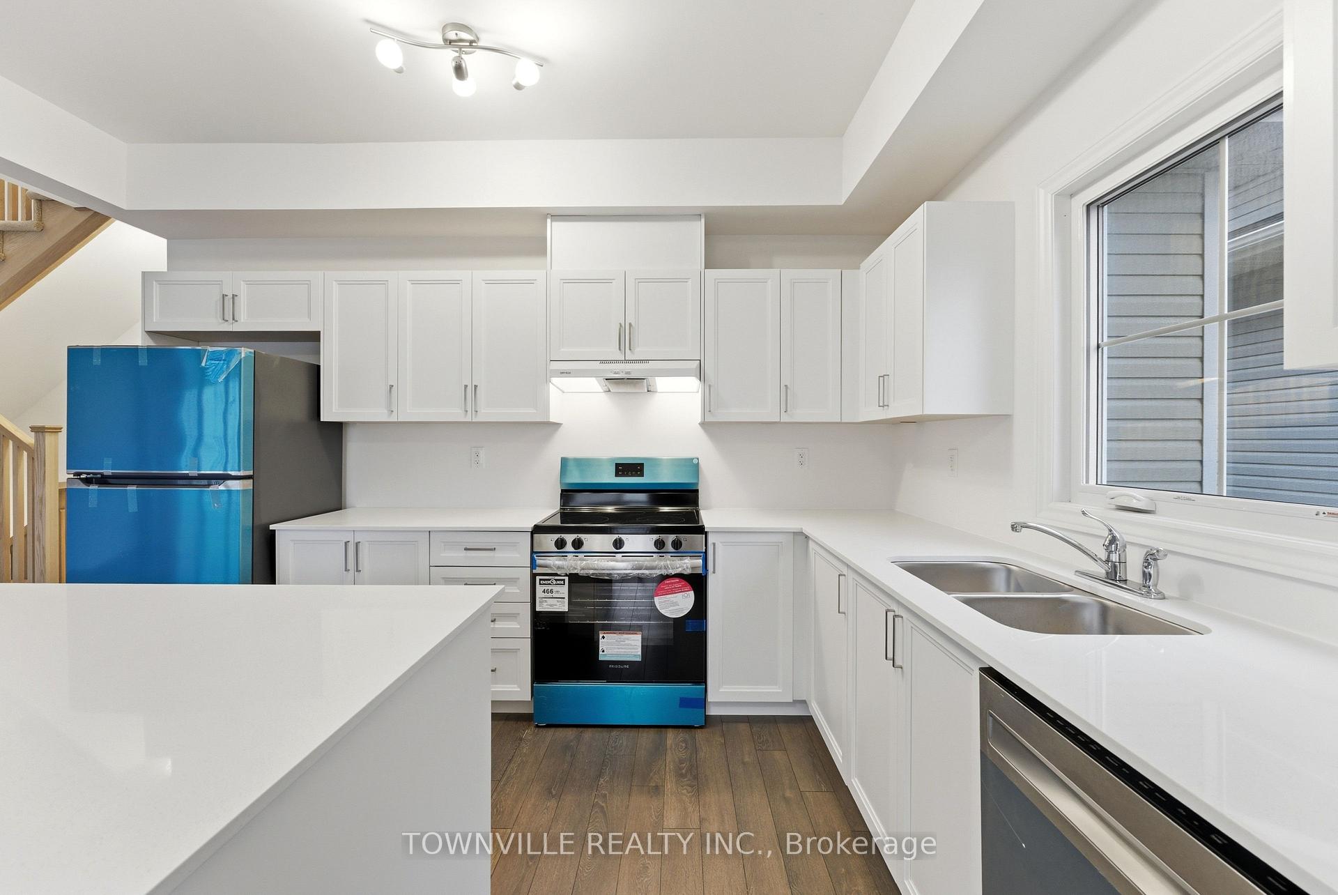 Photo 12 of 55 Bradden Crescent, Belleville, Belleville Ward — HOMEH