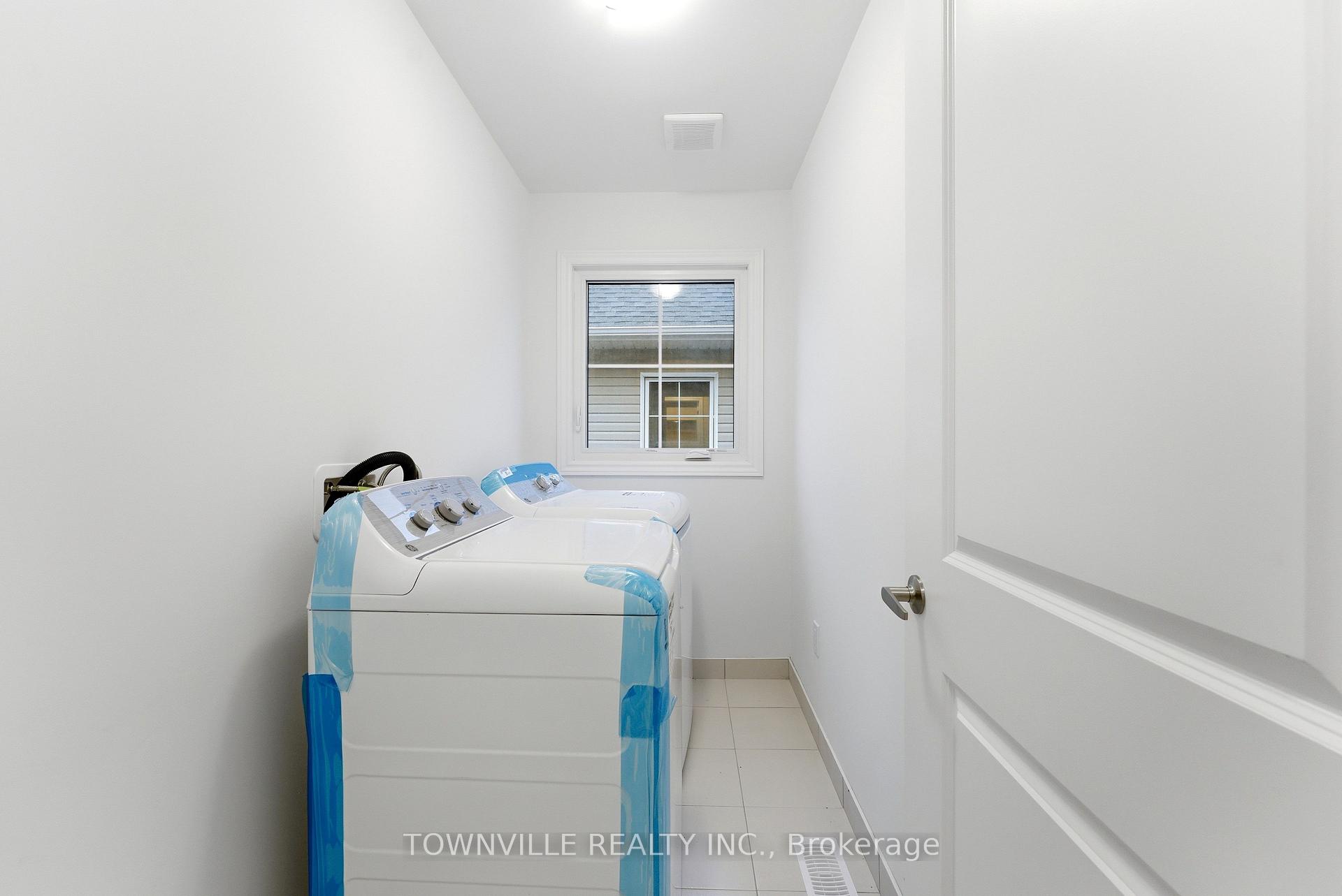 Photo 14 of 55 Bradden Crescent, Belleville, Belleville Ward — HOMEH