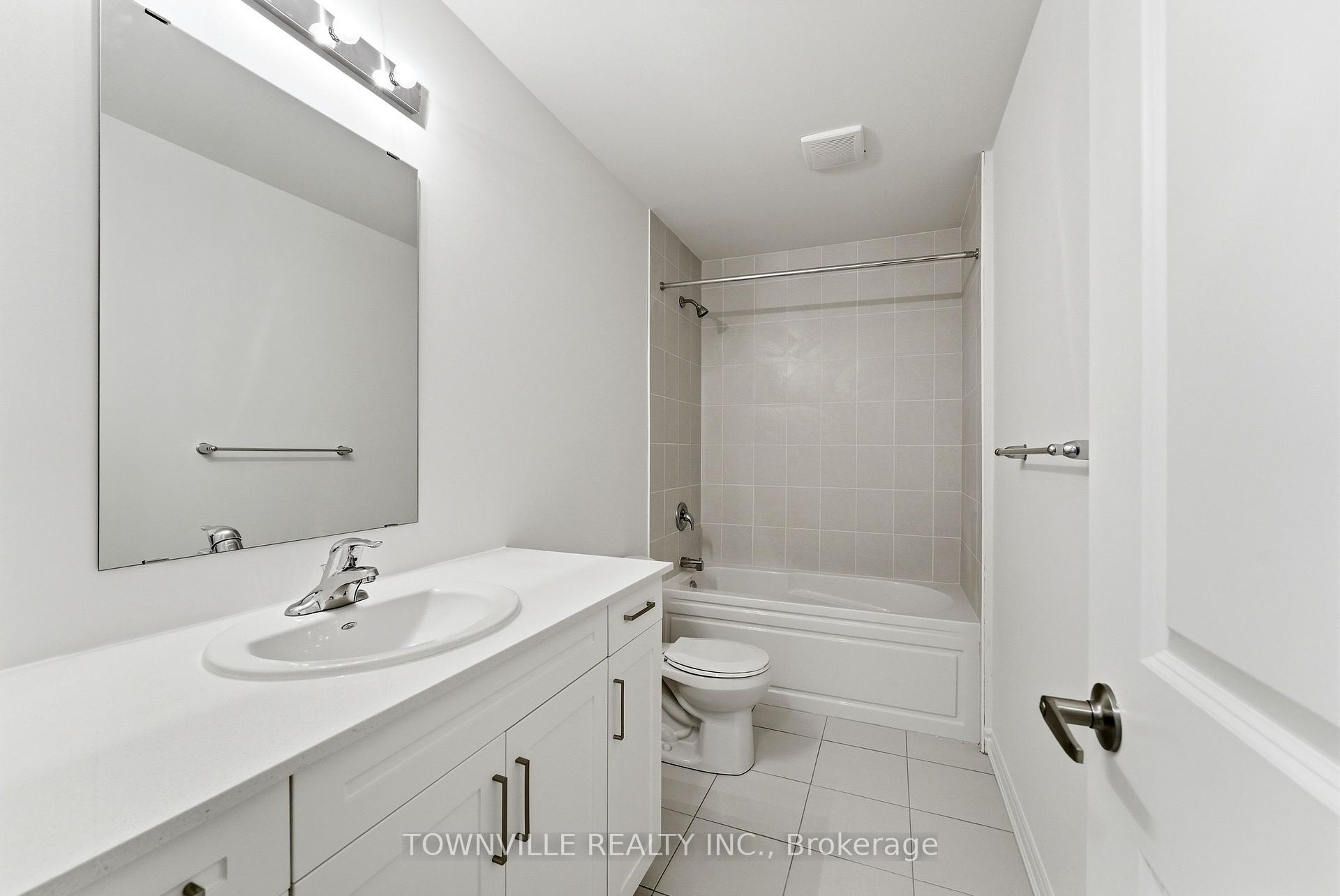 Photo 15 of 55 Bradden Crescent, Belleville, Belleville Ward — HOMEH