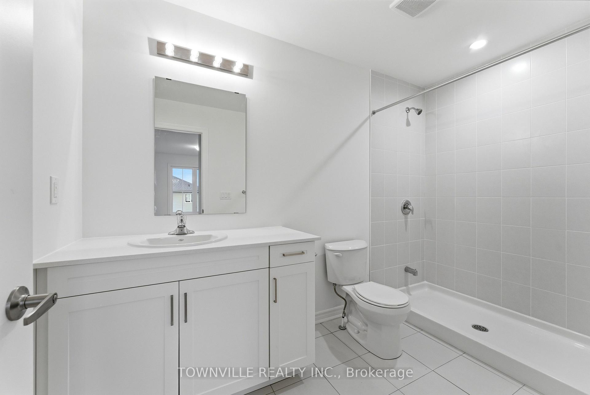 Photo 23 of 55 Bradden Crescent, Belleville, Belleville Ward — HOMEH