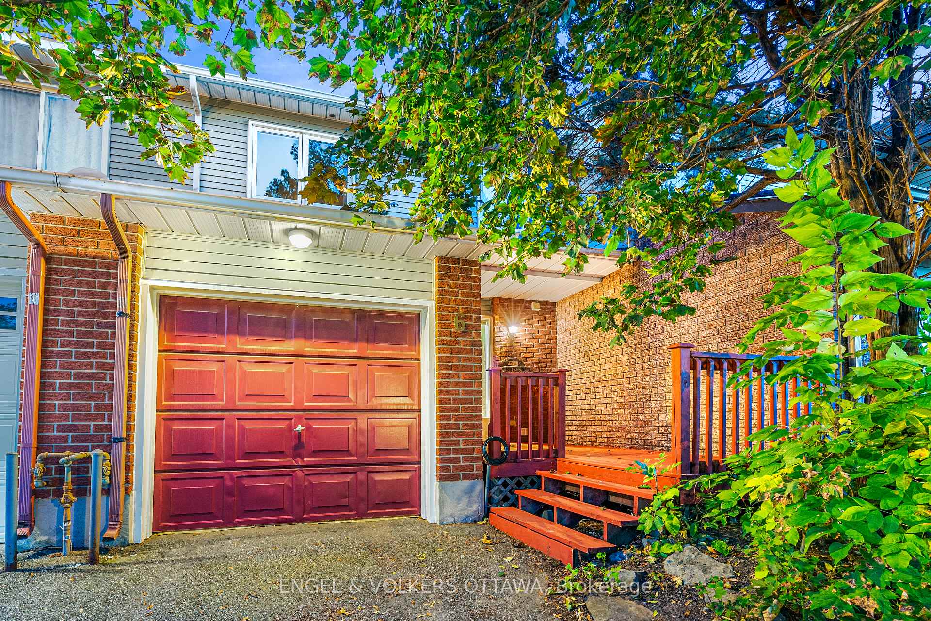 Photo 2 of 6 Bridgewater Terrace, Ottawa, Barrhaven - Cedargrove/Fraserdale — HOMEH
