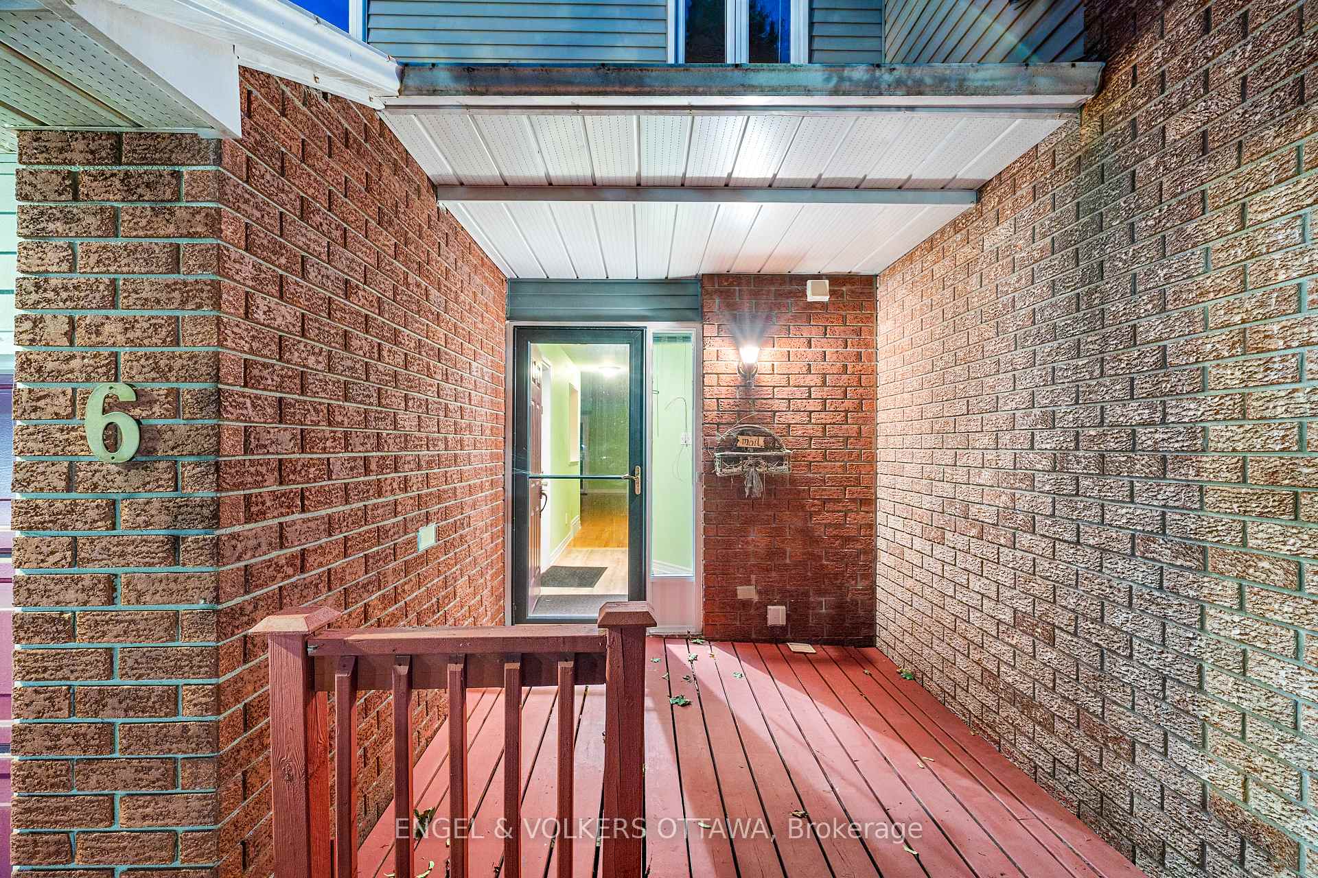 Photo 4 of 6 Bridgewater Terrace, Ottawa, Barrhaven - Cedargrove/Fraserdale — HOMEH