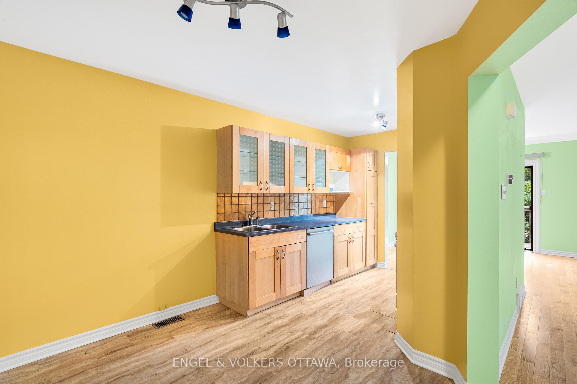 Photo 21 of 6 Bridgewater Terrace, Ottawa, Barrhaven - Cedargrove/Fraserdale — HOMEH