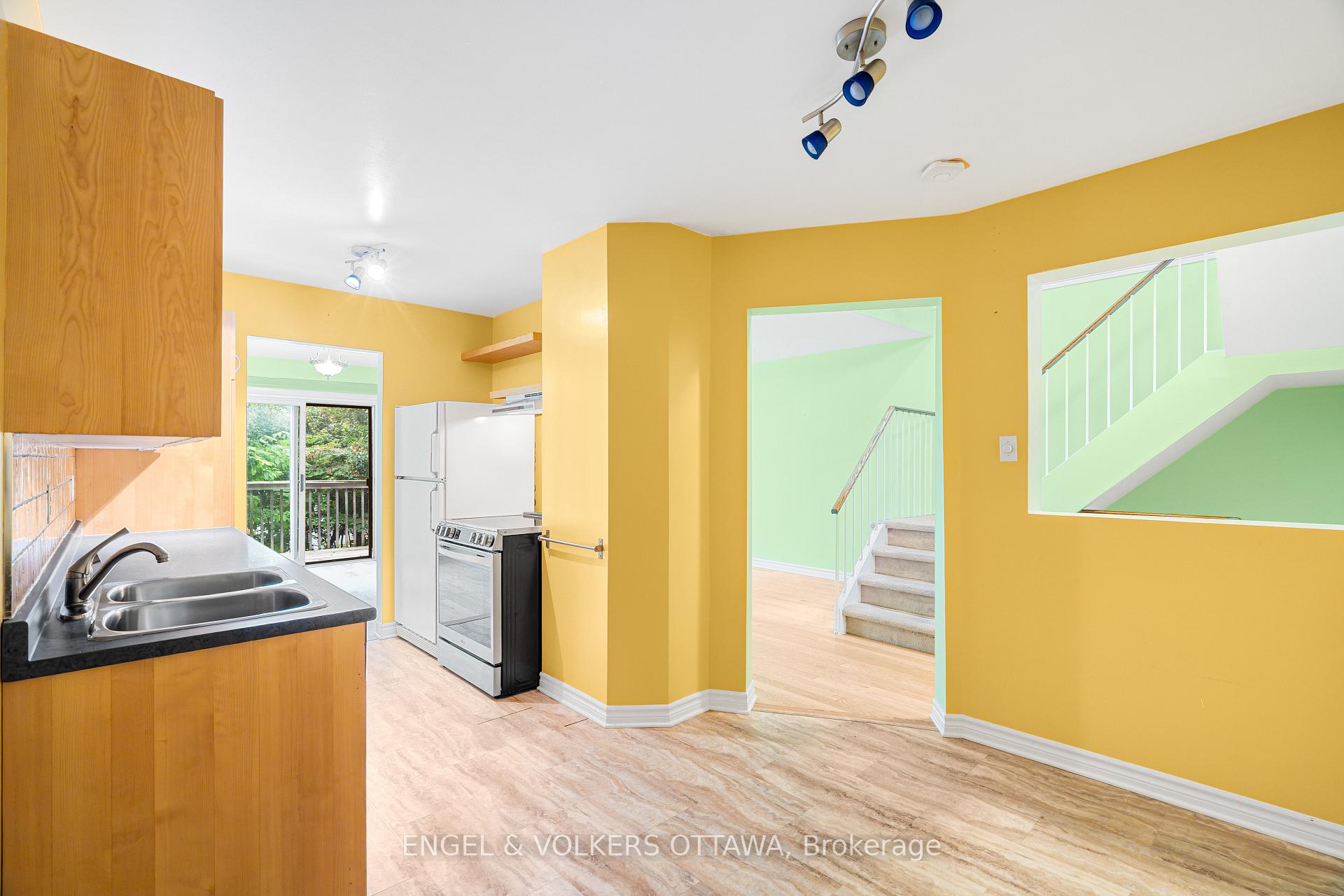 Photo 22 of 6 Bridgewater Terrace, Ottawa, Barrhaven - Cedargrove/Fraserdale — HOMEH
