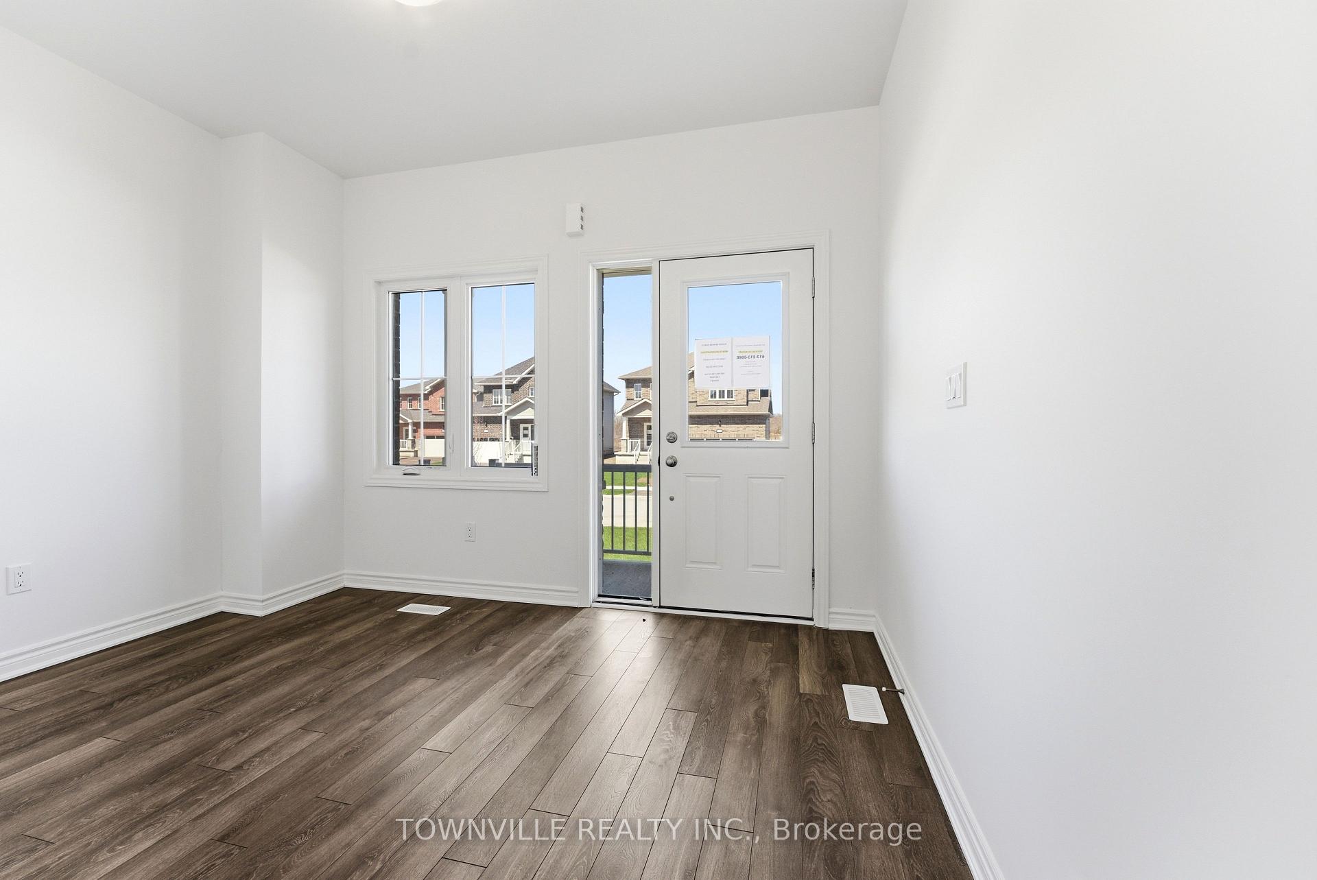 Photo 6 of 36 Bradden Crescent, Belleville, Belleville Ward — HOMEH