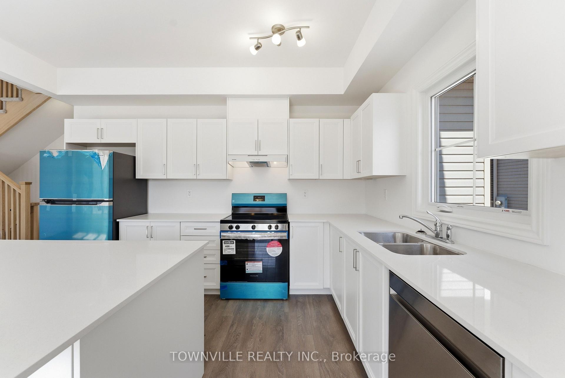 Photo 11 of 36 Bradden Crescent, Belleville, Belleville Ward — HOMEH
