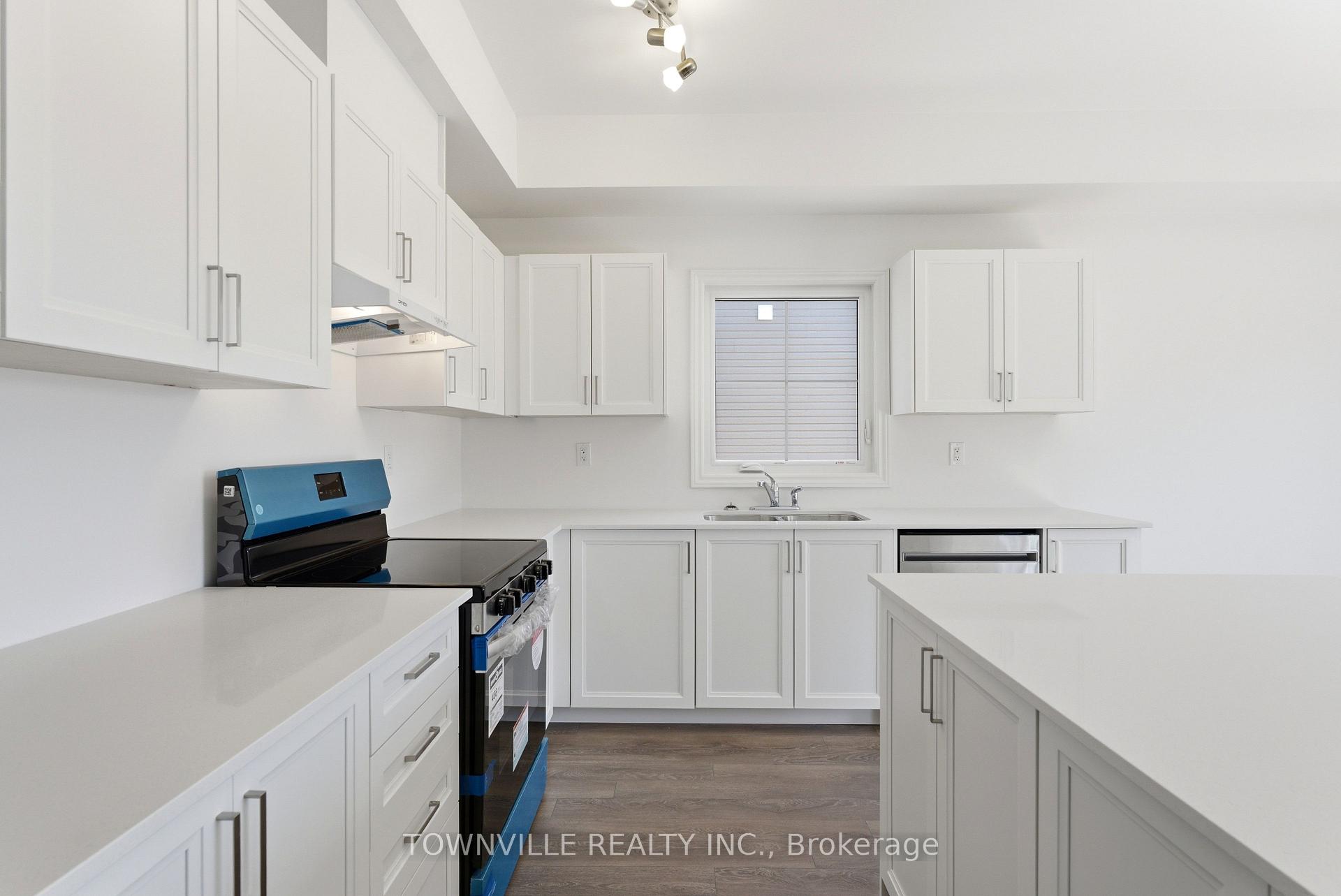 Photo 12 of 36 Bradden Crescent, Belleville, Belleville Ward — HOMEH