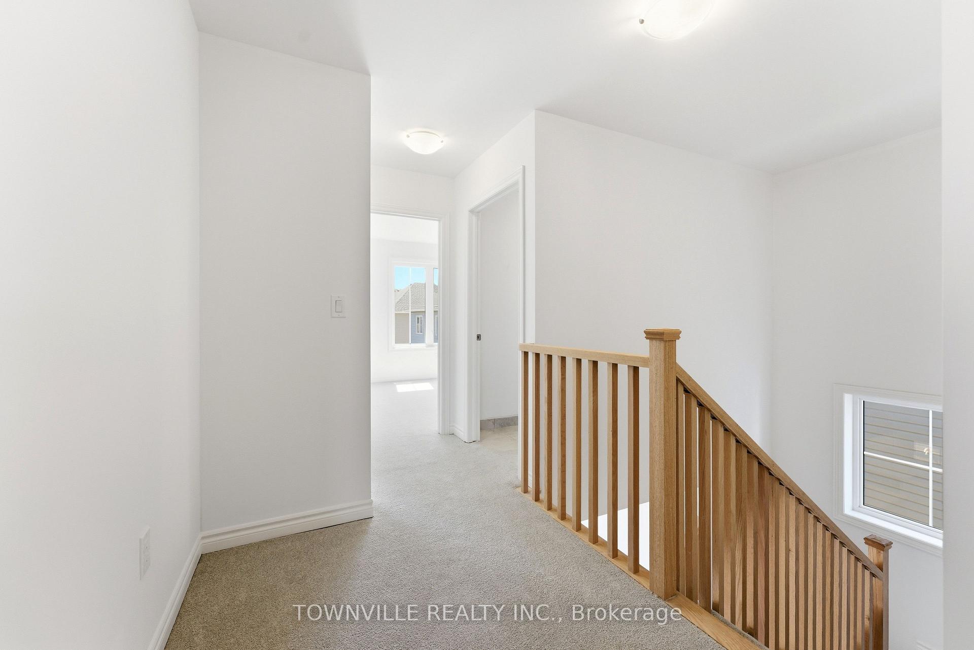 Photo 13 of 36 Bradden Crescent, Belleville, Belleville Ward — HOMEH